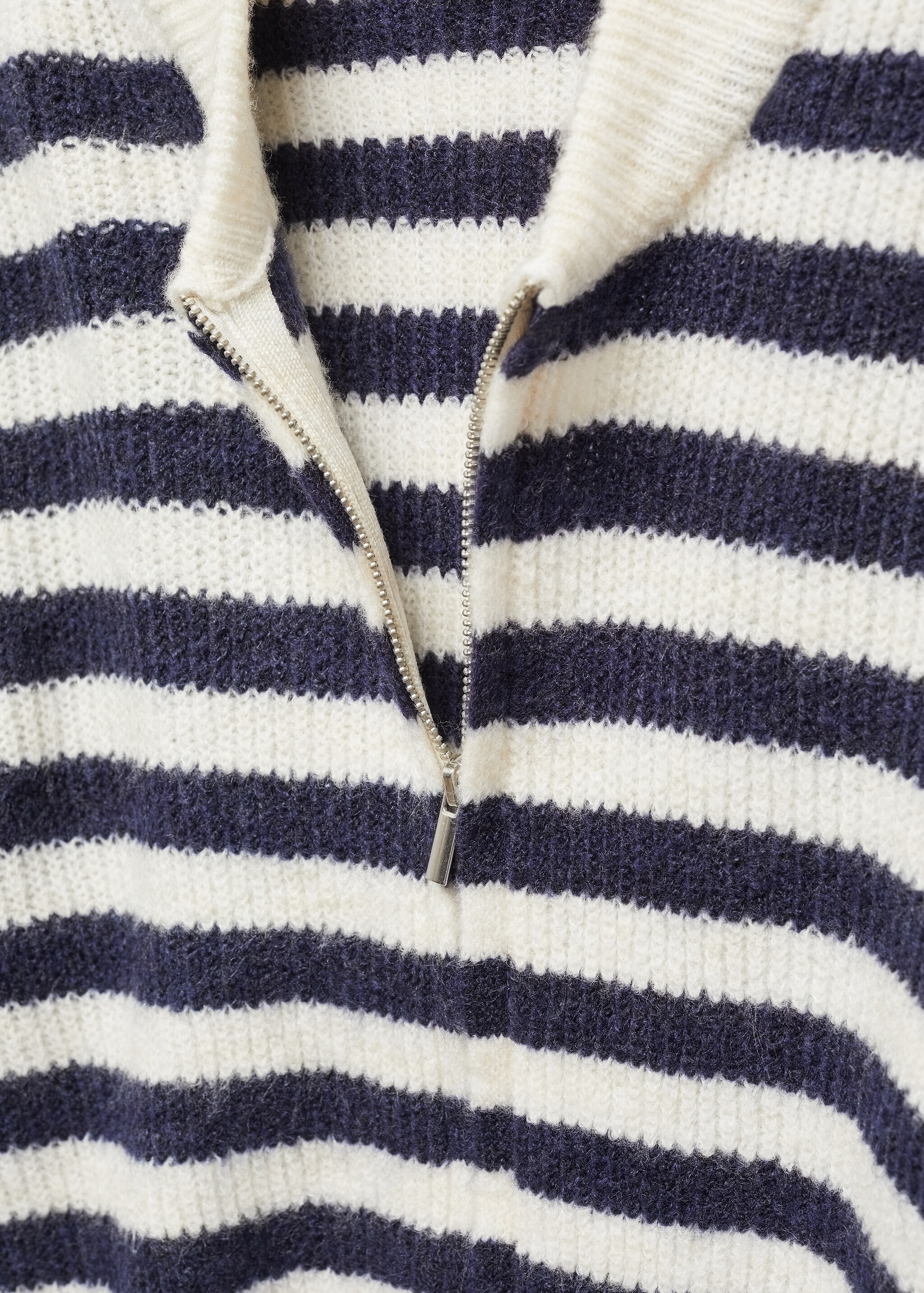 Zipped knit cardigan - Details of the article 8