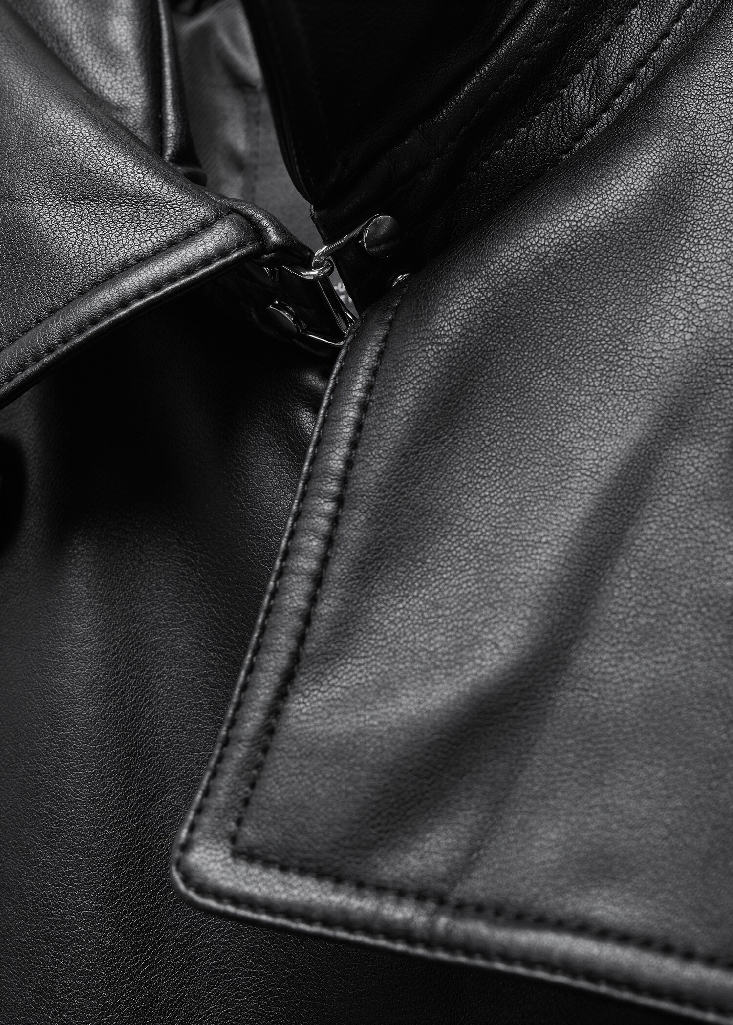 Leather-effect trench coat - Details of the article 8