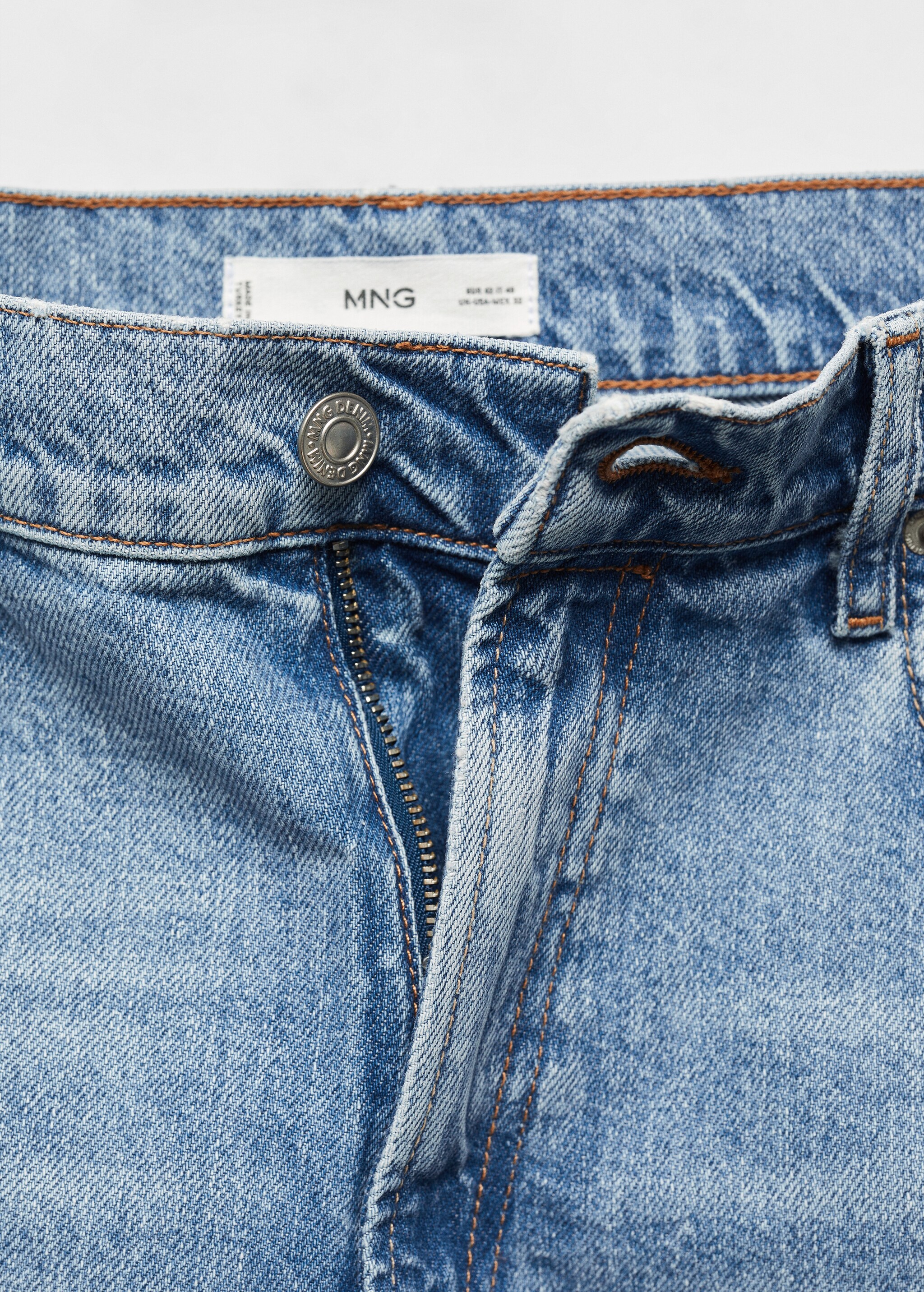 Regular fit medium wash jeans - Details of the article 8