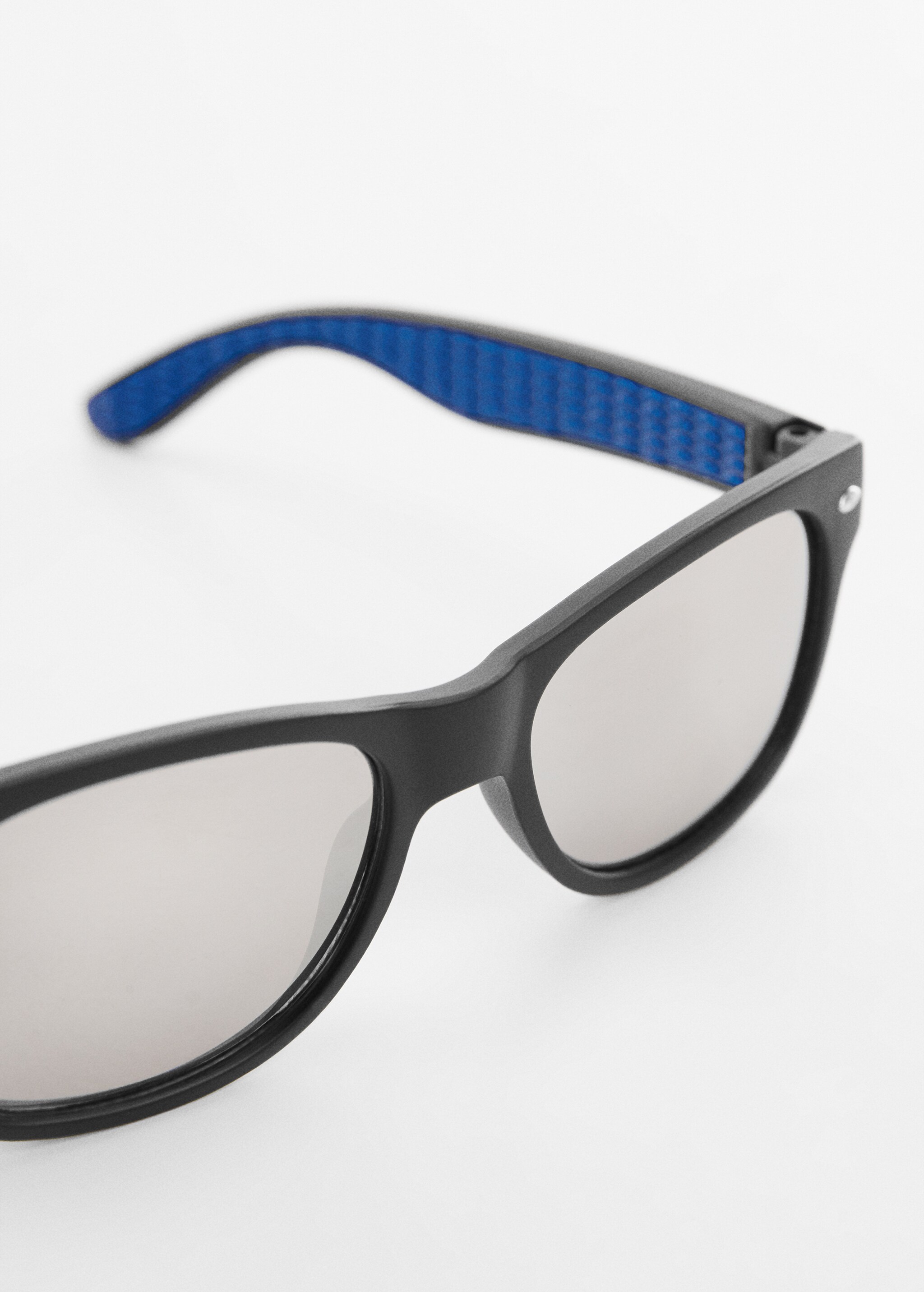 Acetate frame sunglasses - Details of the article 2