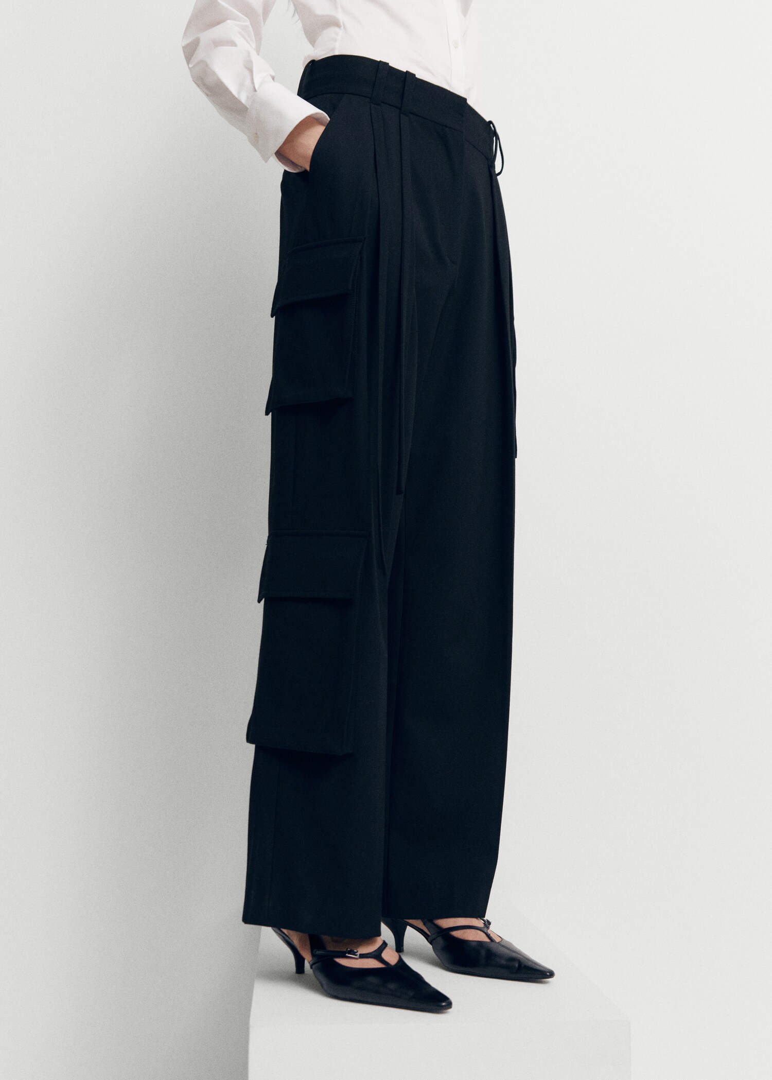 Pleated cargo trousers - Medium plane