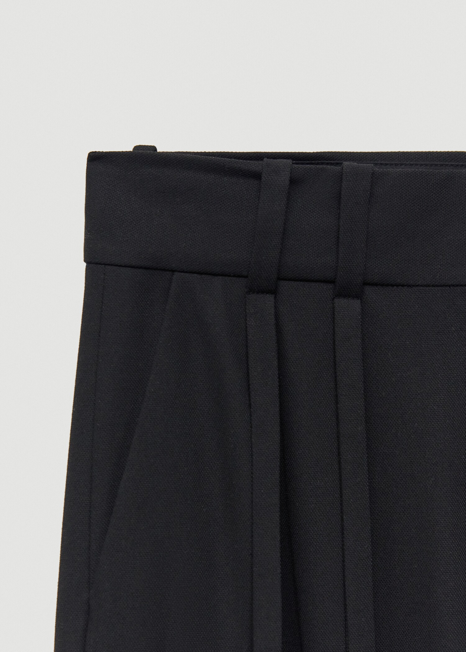 Pleated cargo pants - Details of the article 8