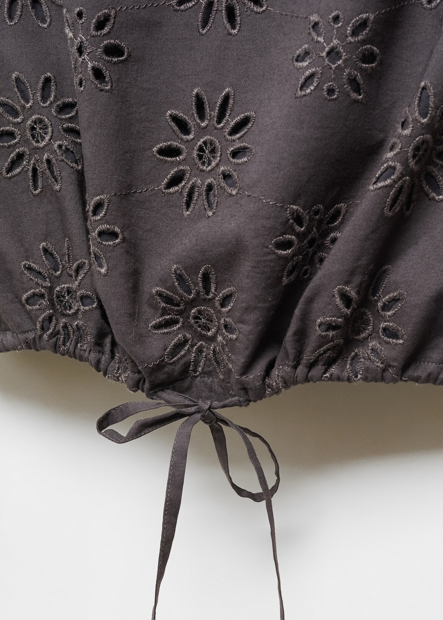 Embroidered top with bow - Details of the article 8