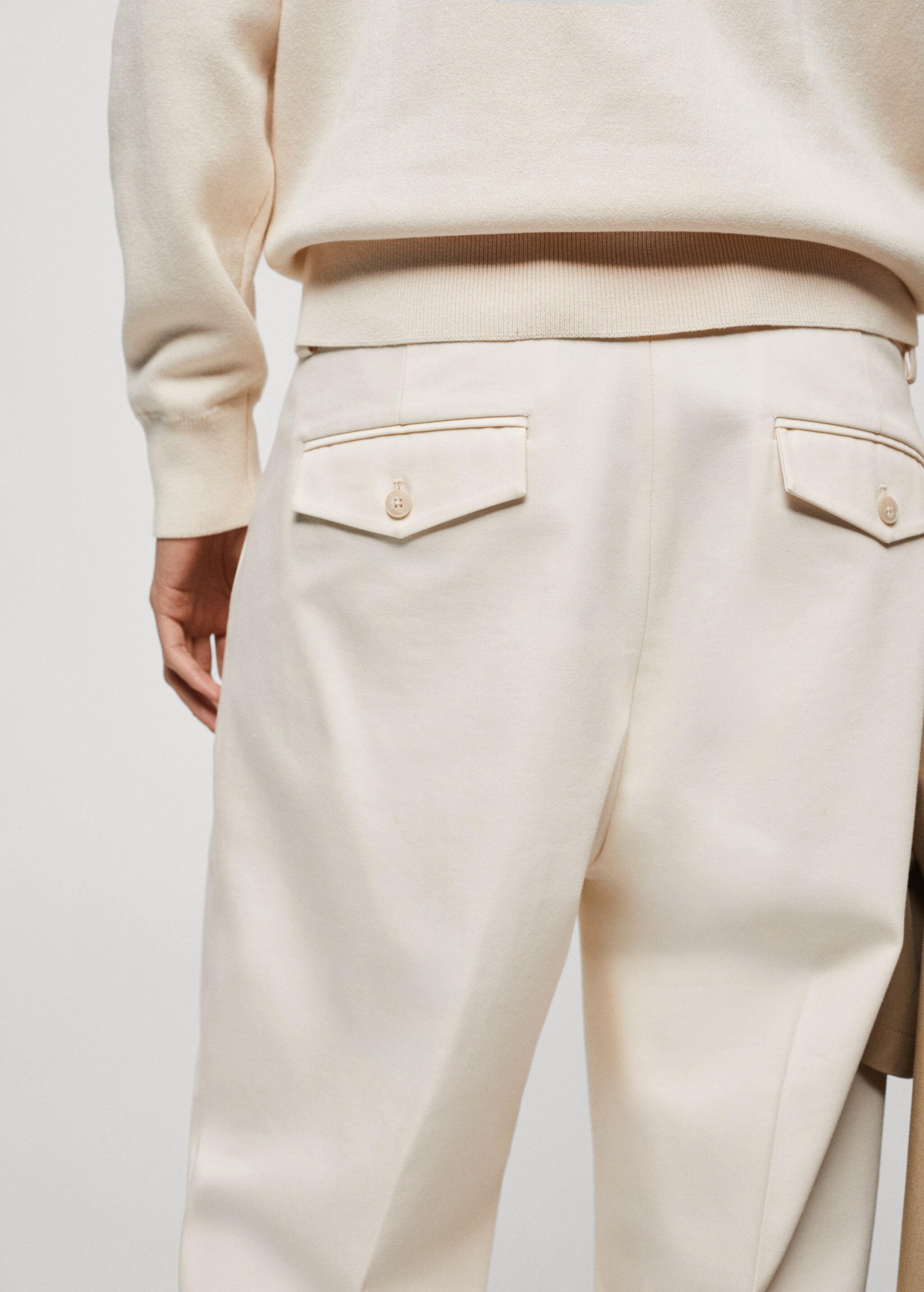 Pleated relaxed-fit trousers - Details of the article 6