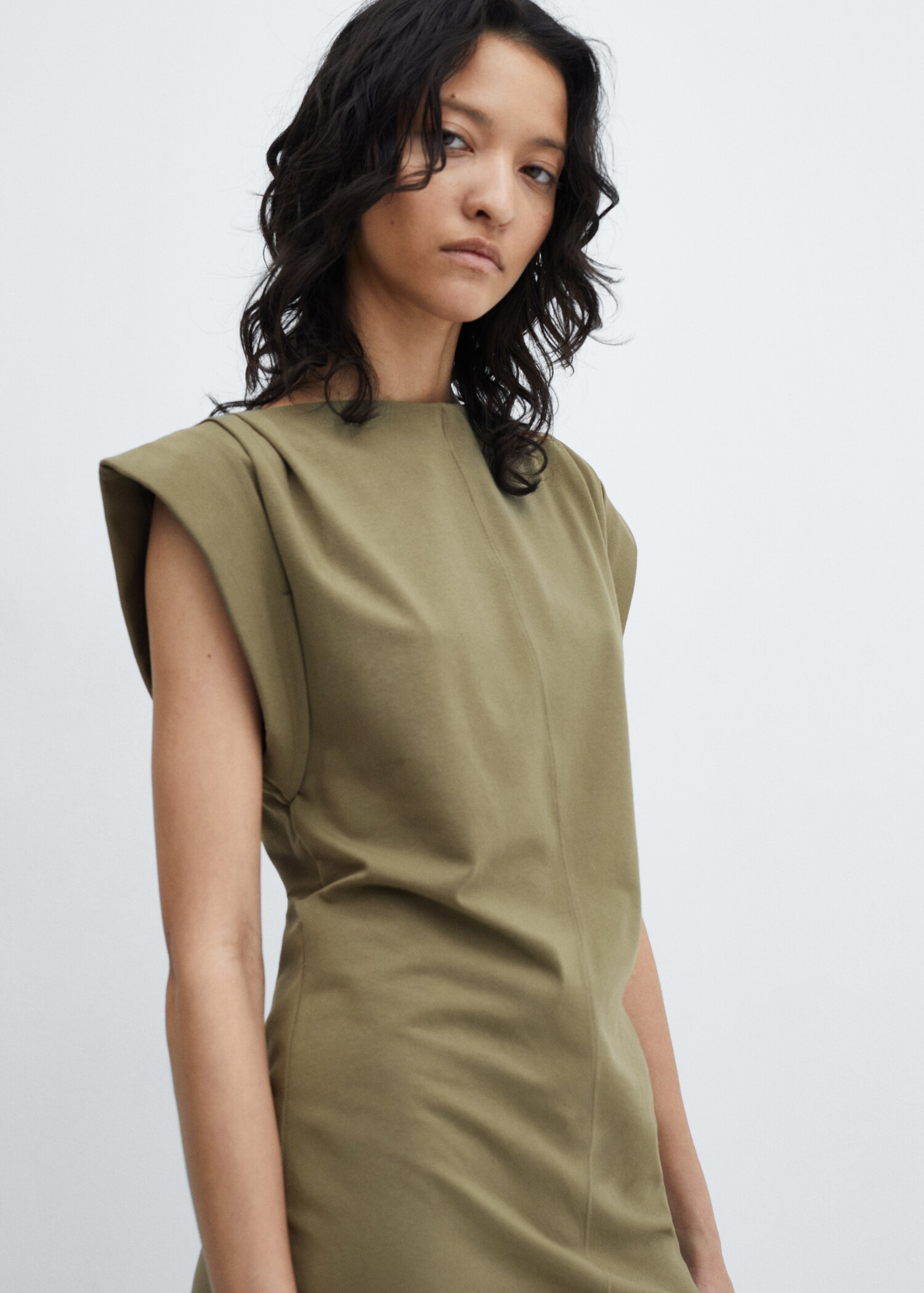 Knitted dress with turn-up sleeves - Medium plane
