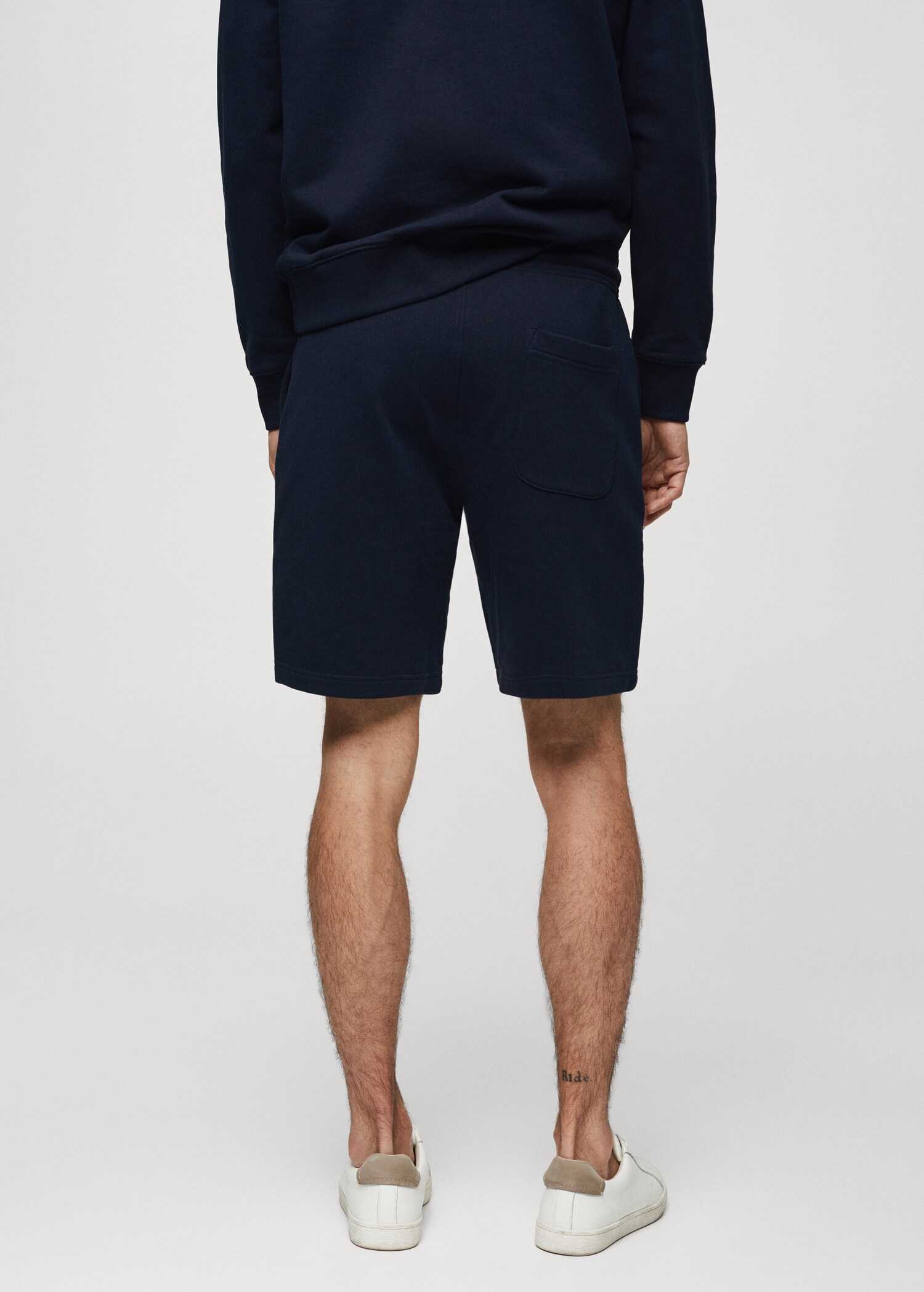 Jogger cotton Bermuda shorts - Reverse of the article