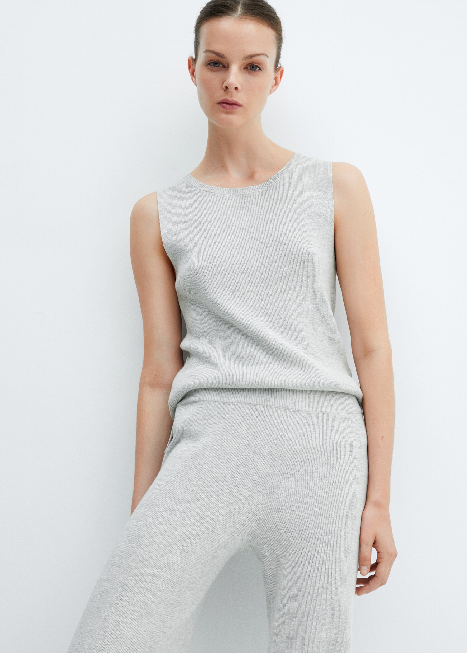 Round-neck knitted top - Details of the article 6