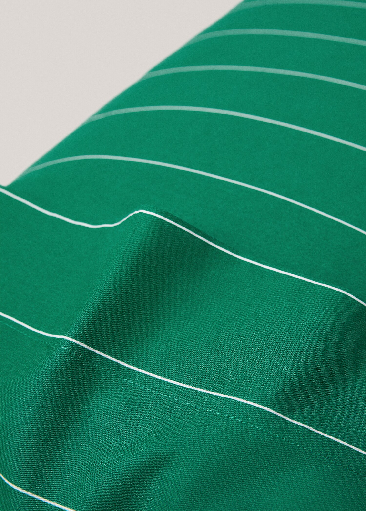 Striped printed cotton pillowcase 45x110cm - Details of the article 2