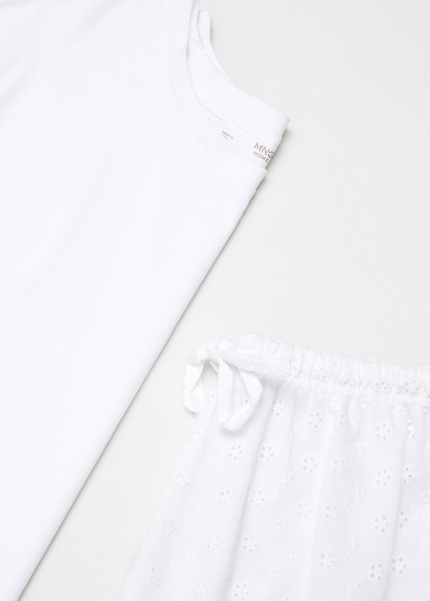 Two-piece cotton pyjamas - Details of the article 8