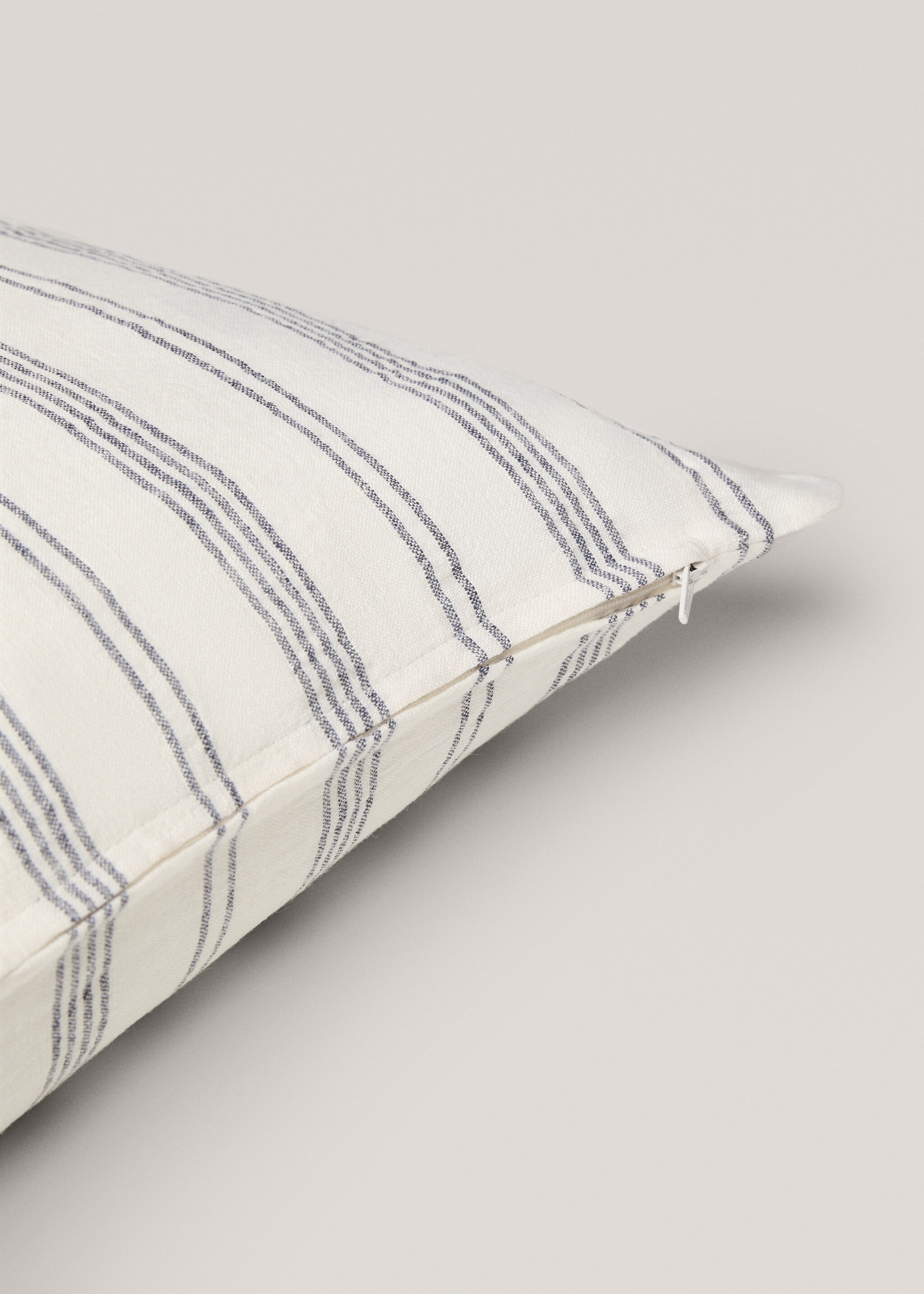 100% linen striped cushion cover 40x60cm - Details of the article 1