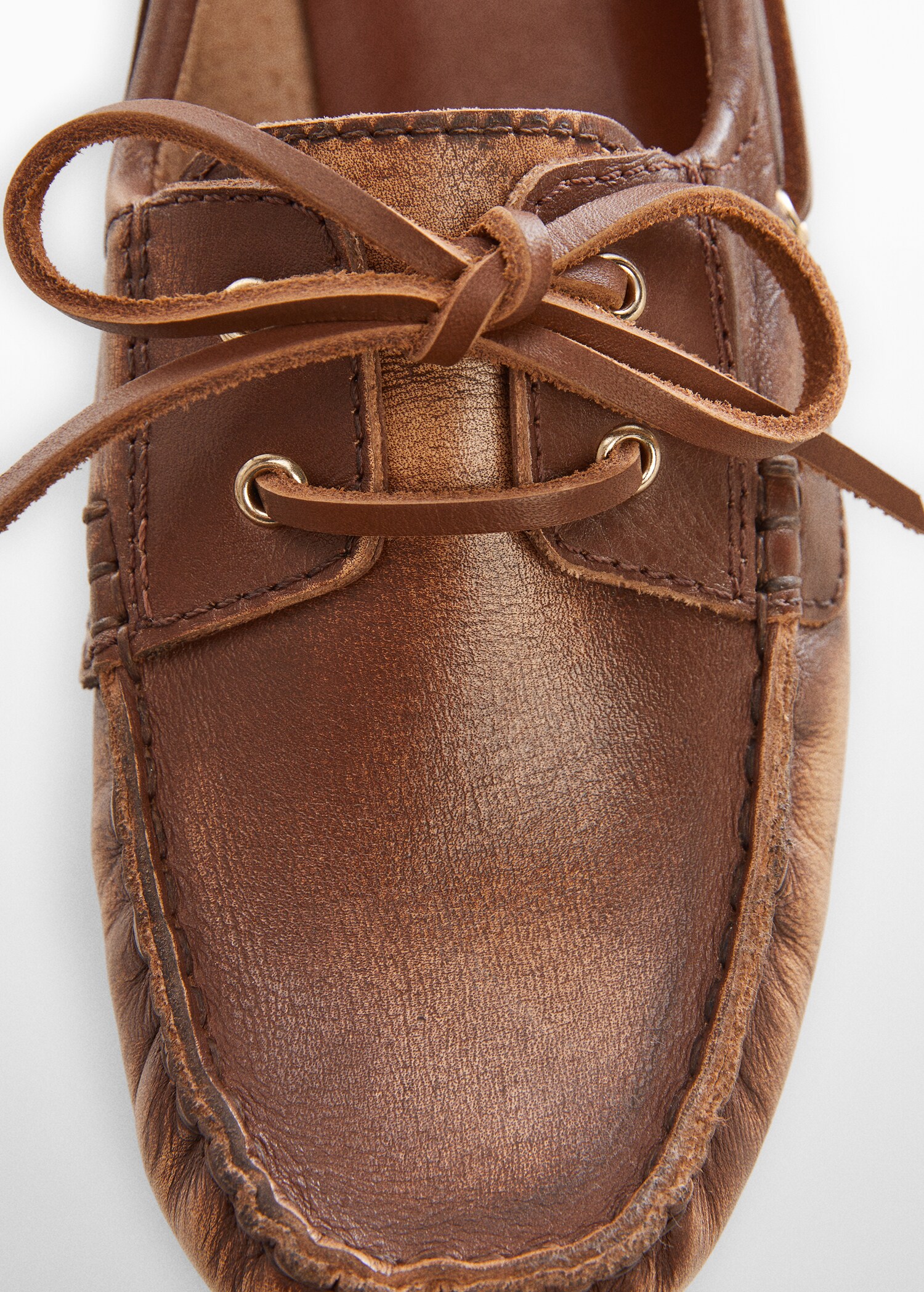 Leather boat shoes - Details of the article 1