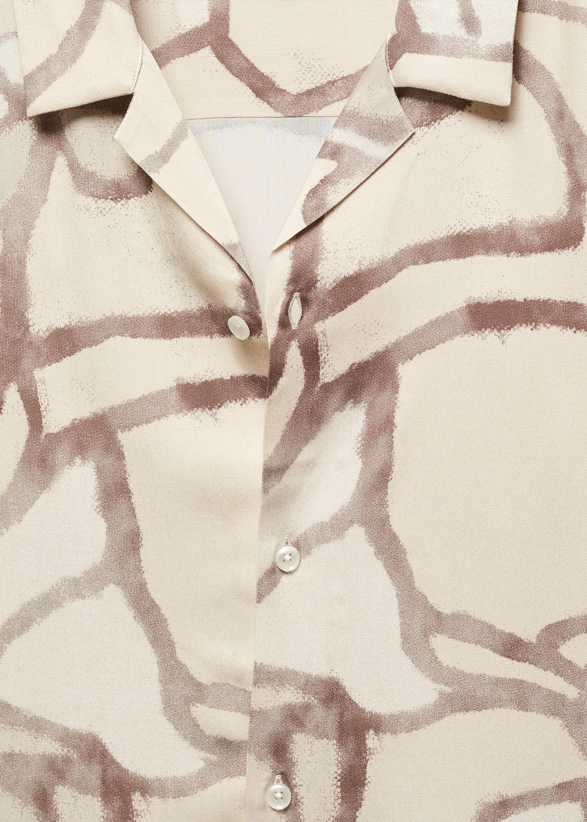 Printed flowing shirt with bowling collar - Details of the article 8