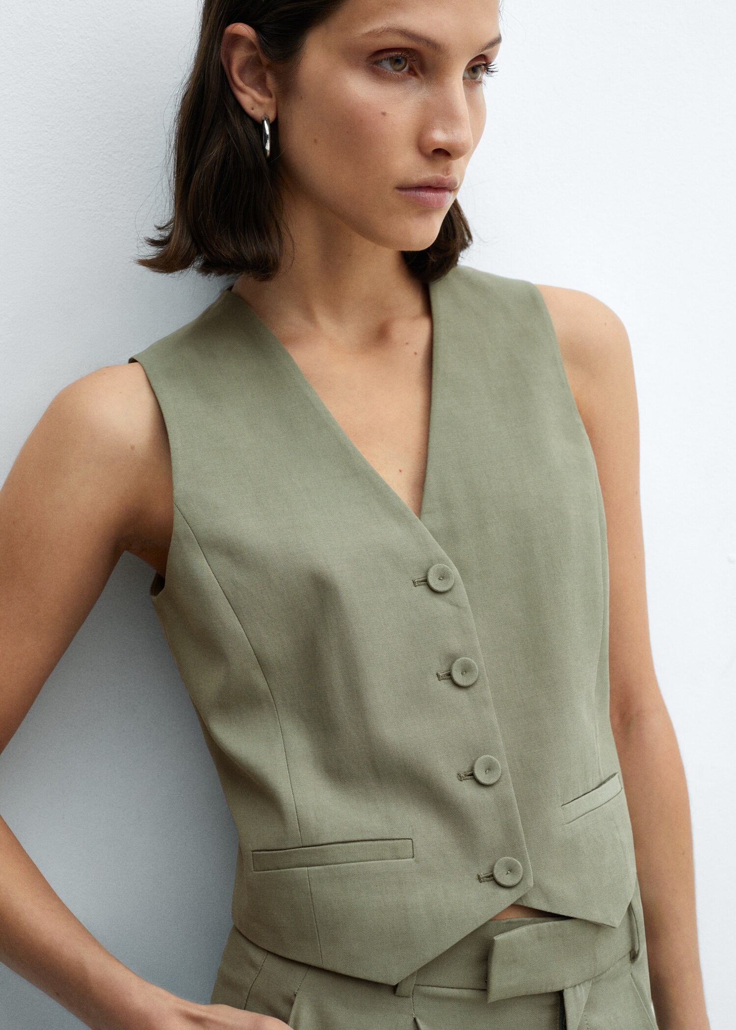 Suit waistcoat with buttons - Details of the article 1