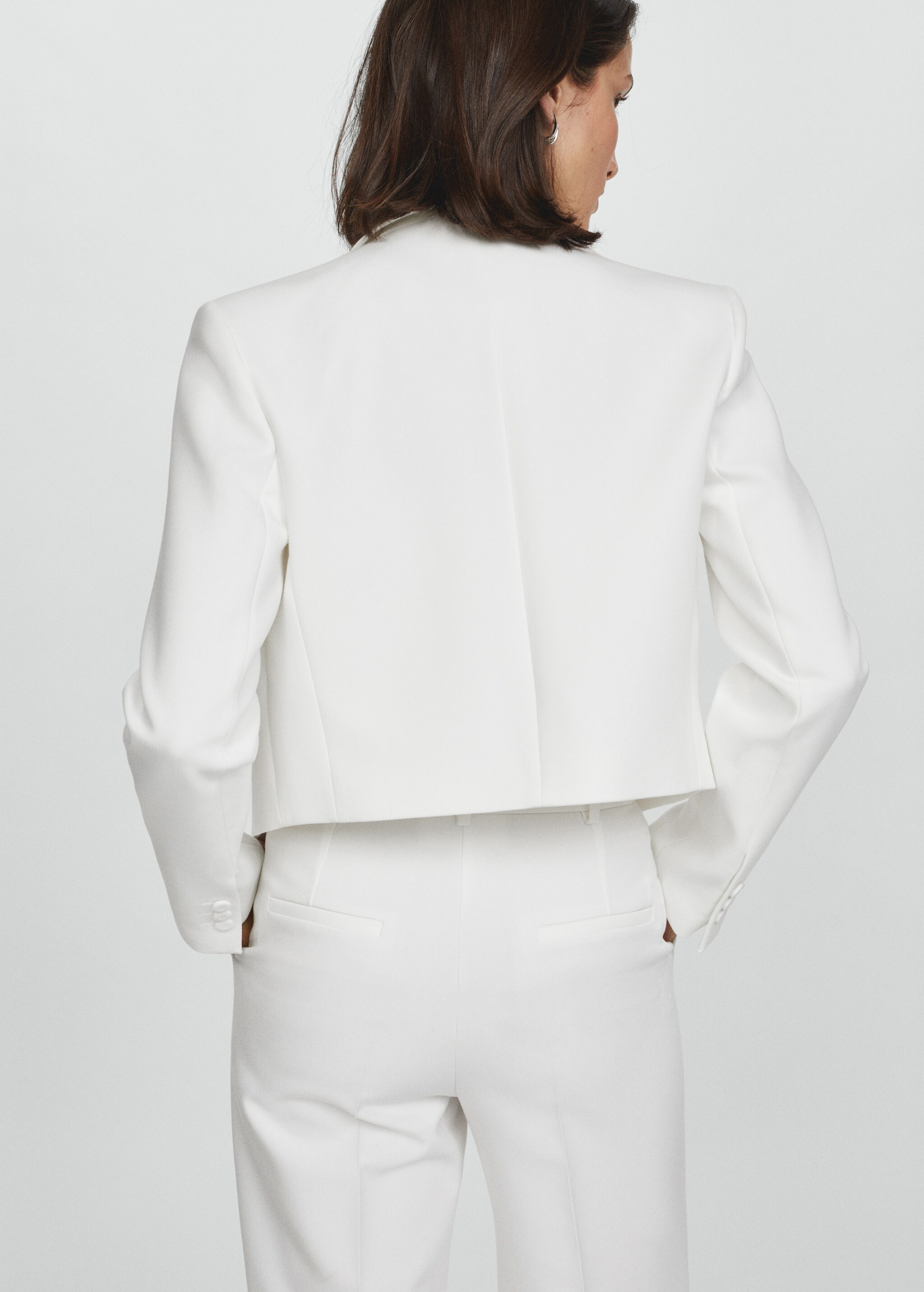 Cropped blazer with button - Reverse of the article