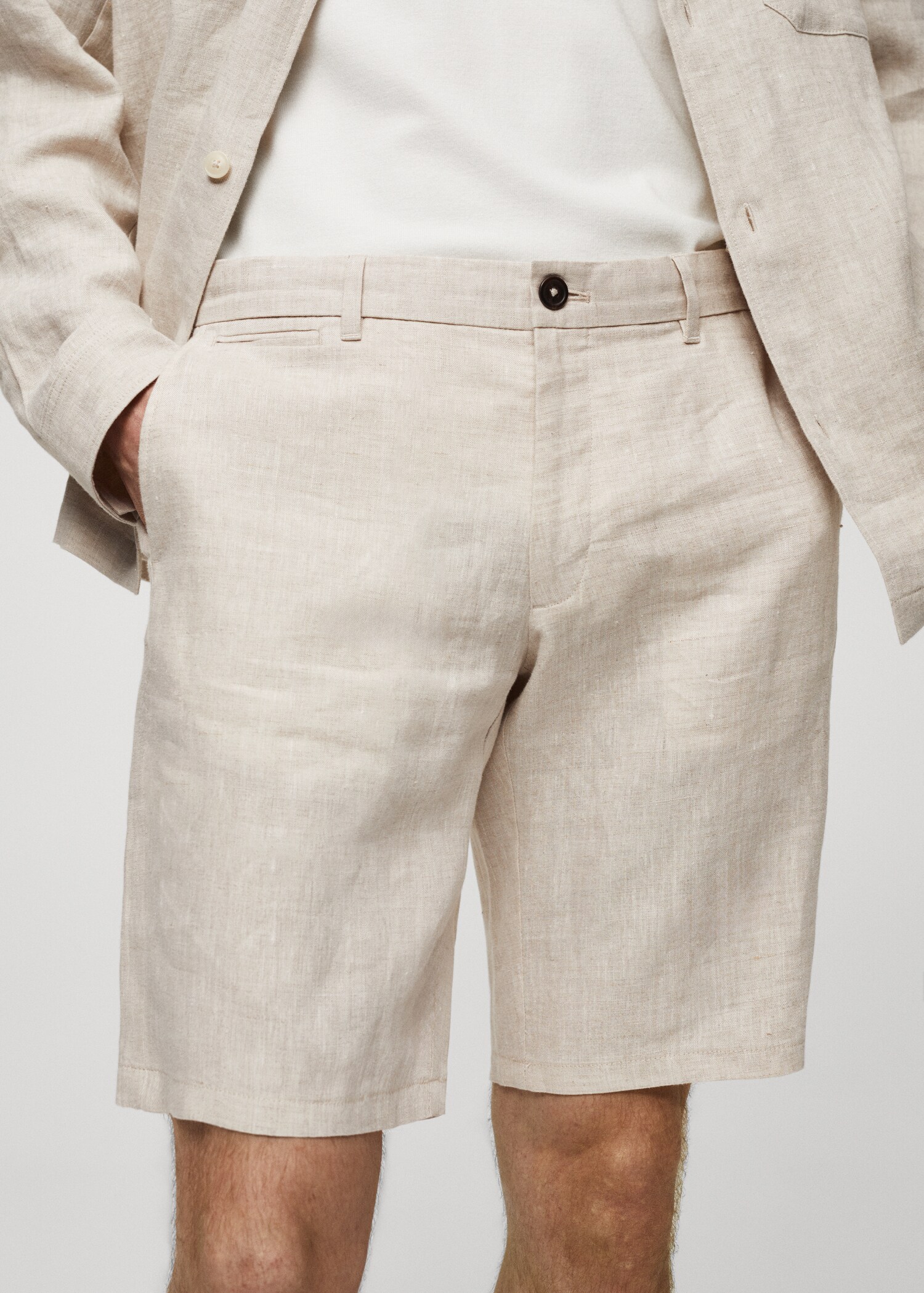 Slim-fit 100% linen bermuda shorts - Details of the article 1
