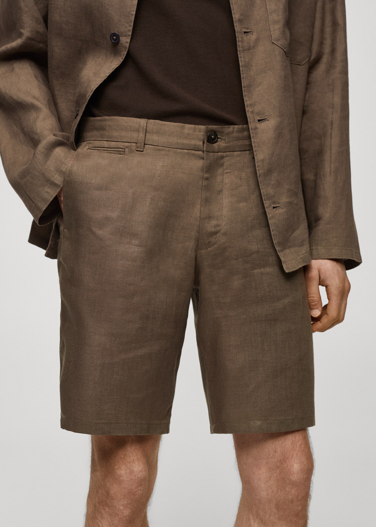 Slim-fit 100% linen bermuda shorts - Details of the article 1