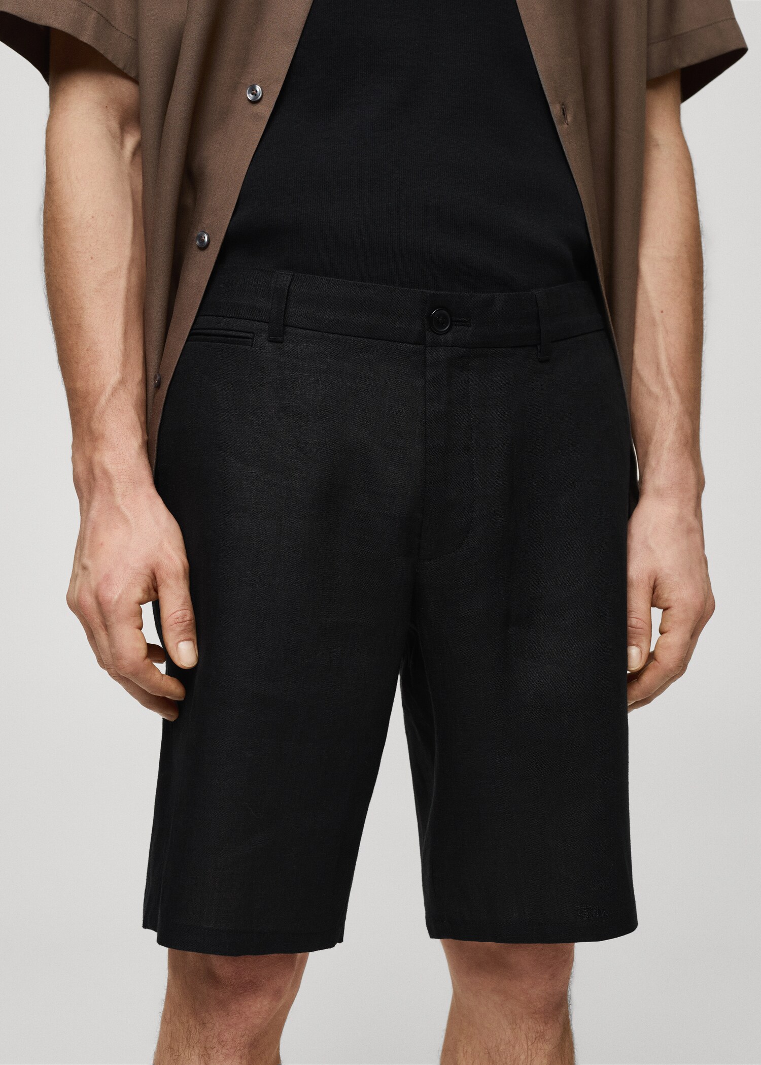 Slim-fit 100% linen bermuda shorts - Details of the article 1