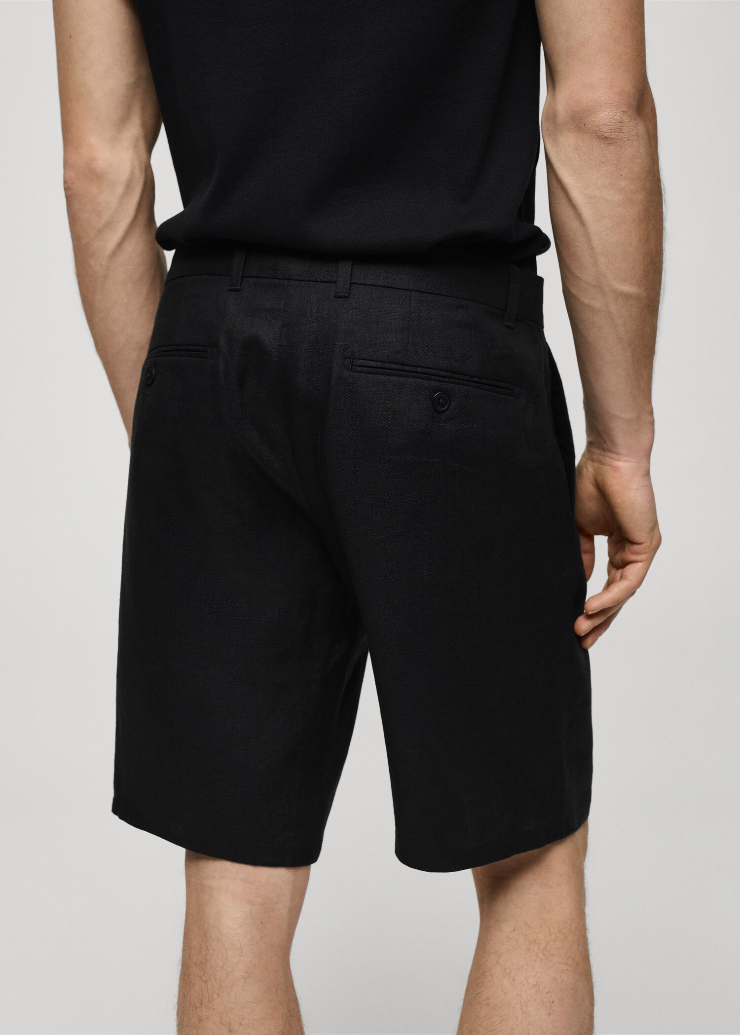 Slim-fit 100% linen bermuda shorts - Details of the article 4