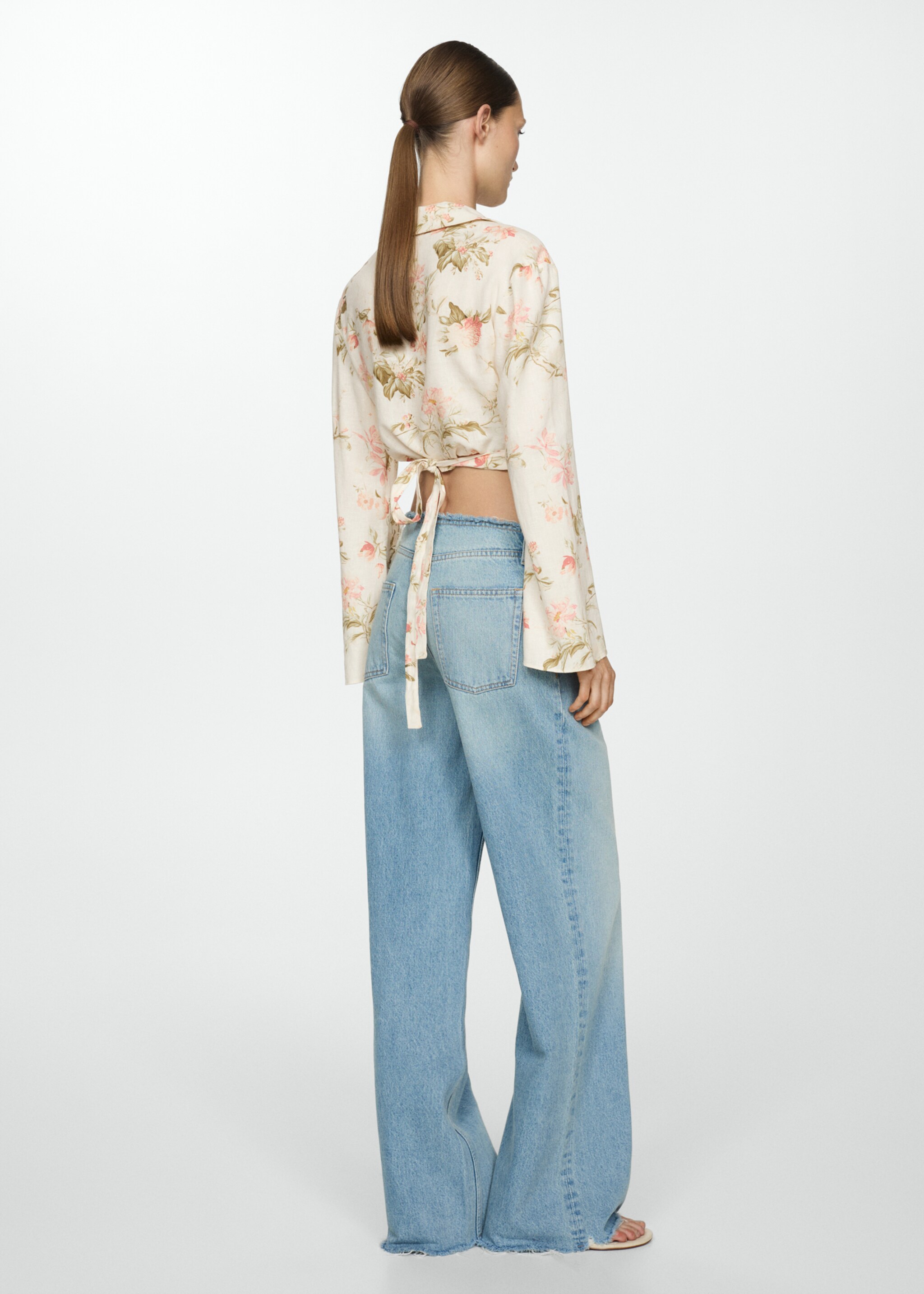 Blusa lino flores - Reverso del artículo, Vainilla. Ref: 67067110-00.