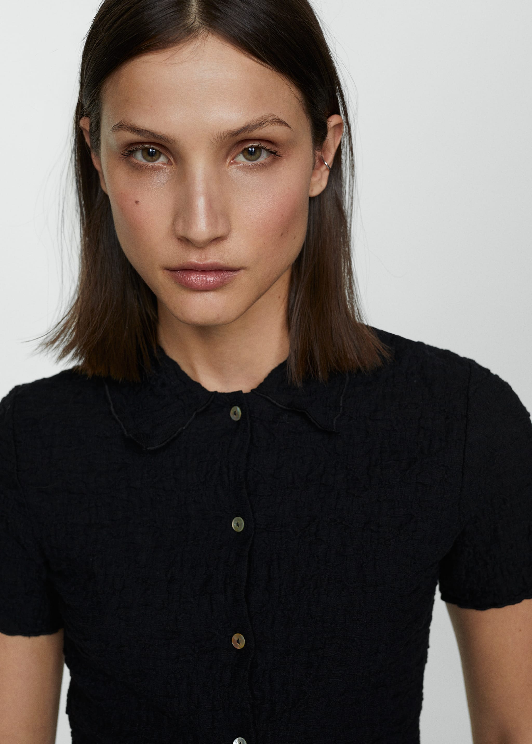 Textured cotton T-shirt - Details of the article 1