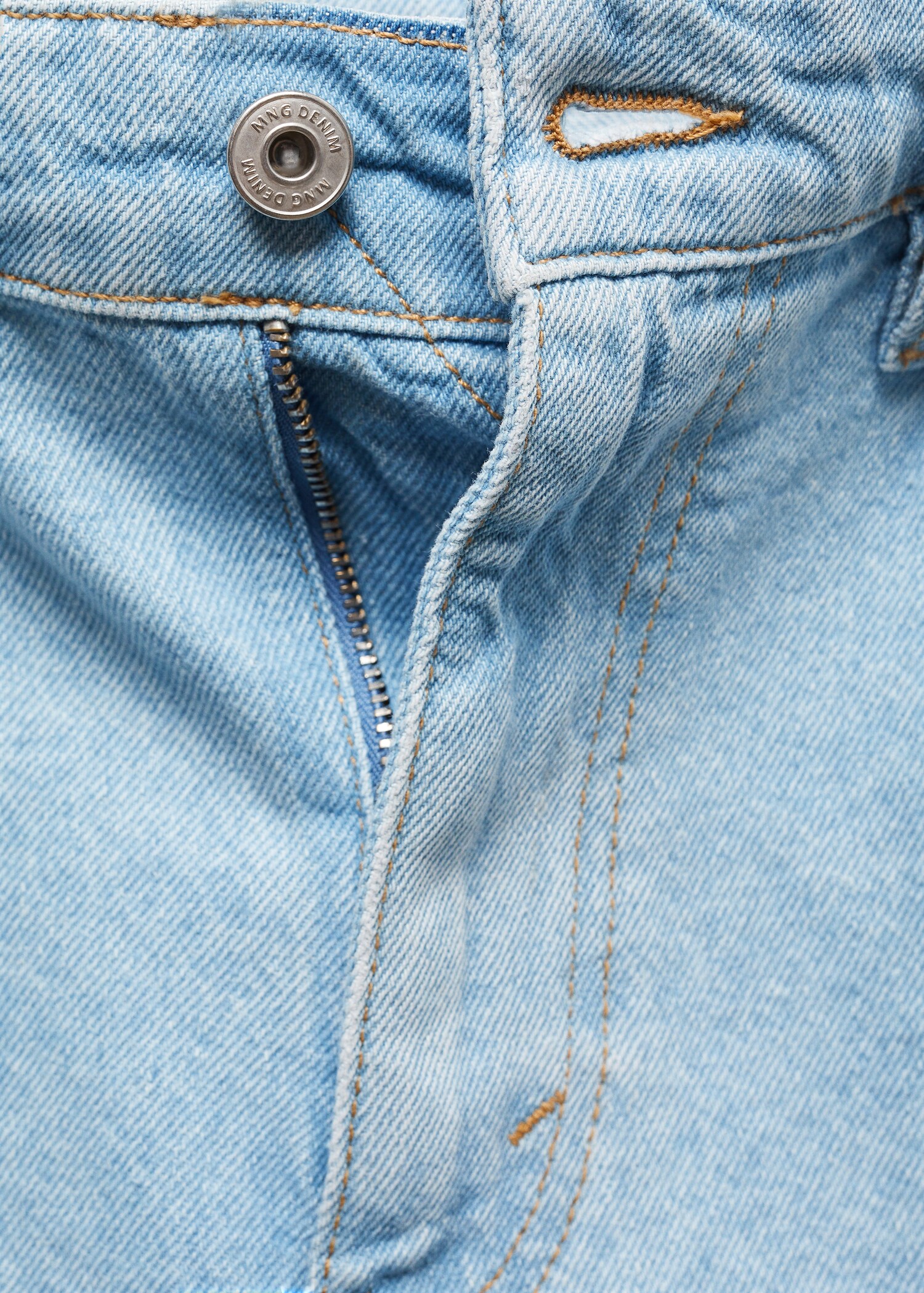 Regular-fit denim bermuda shorts - Details of the article 8