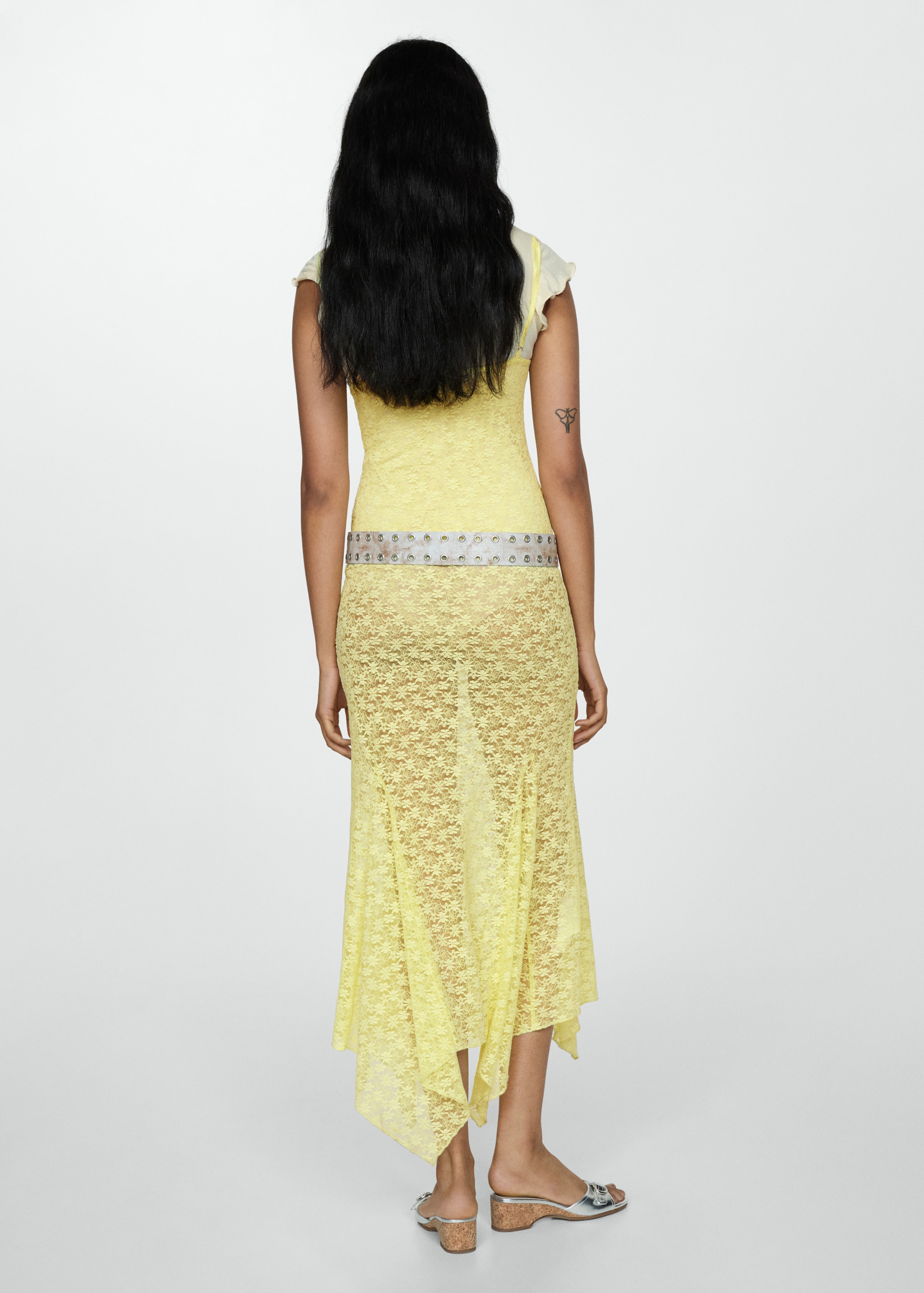 Floral lace dress with asymmetrical hem - Reverse of the article