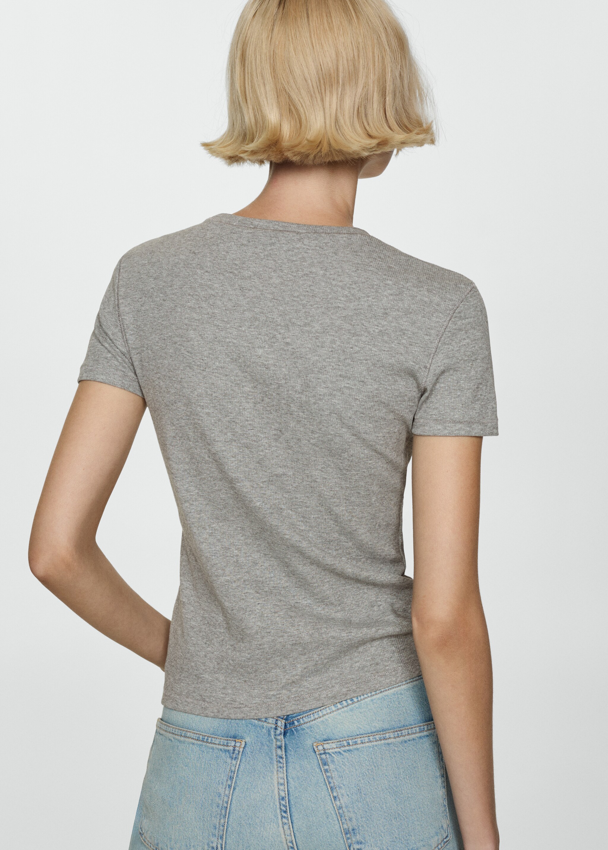 Knitted short-sleeve t-shirt - Reverse of the article