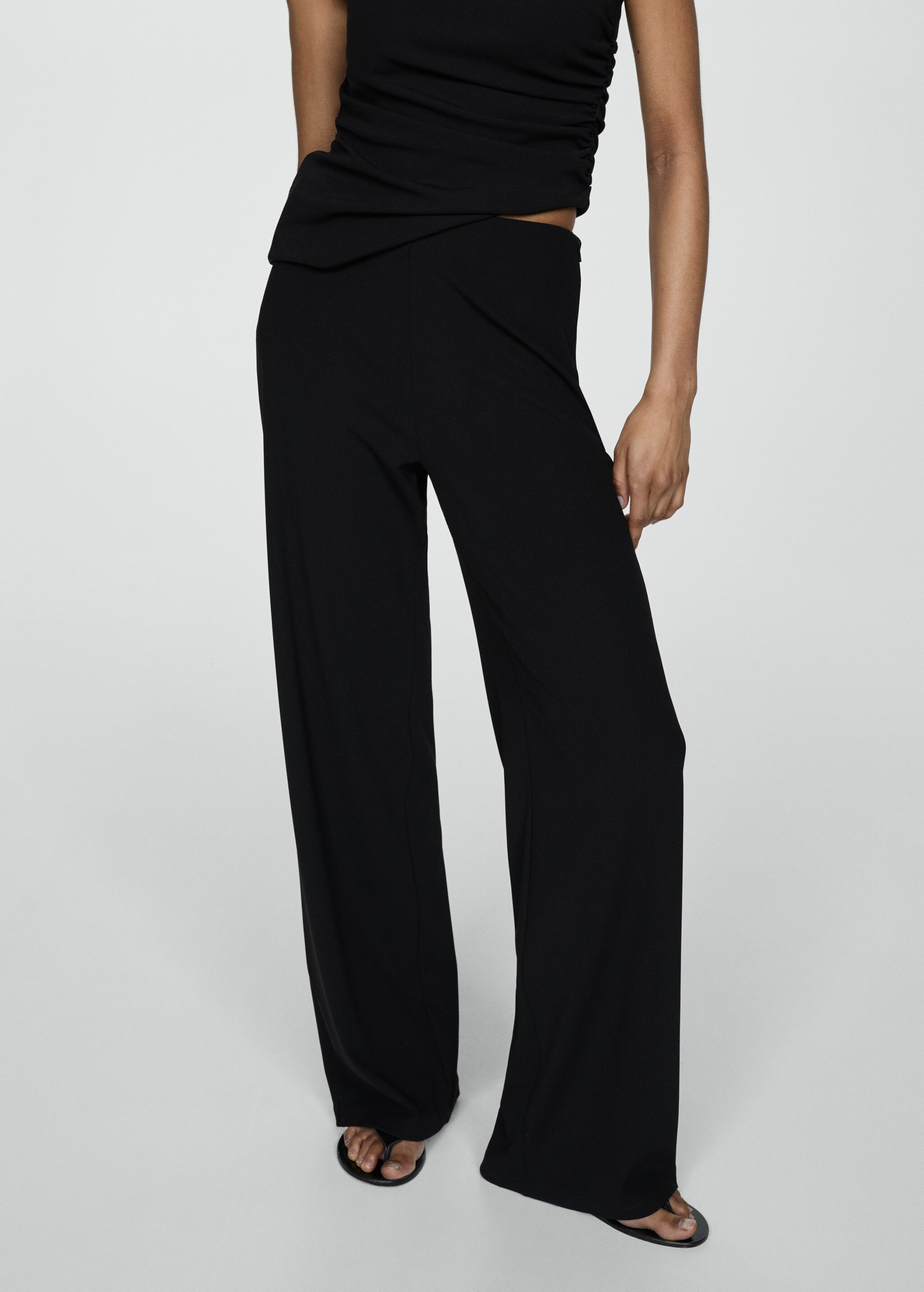 Flowy straight-fit trousers - Details of the article 6