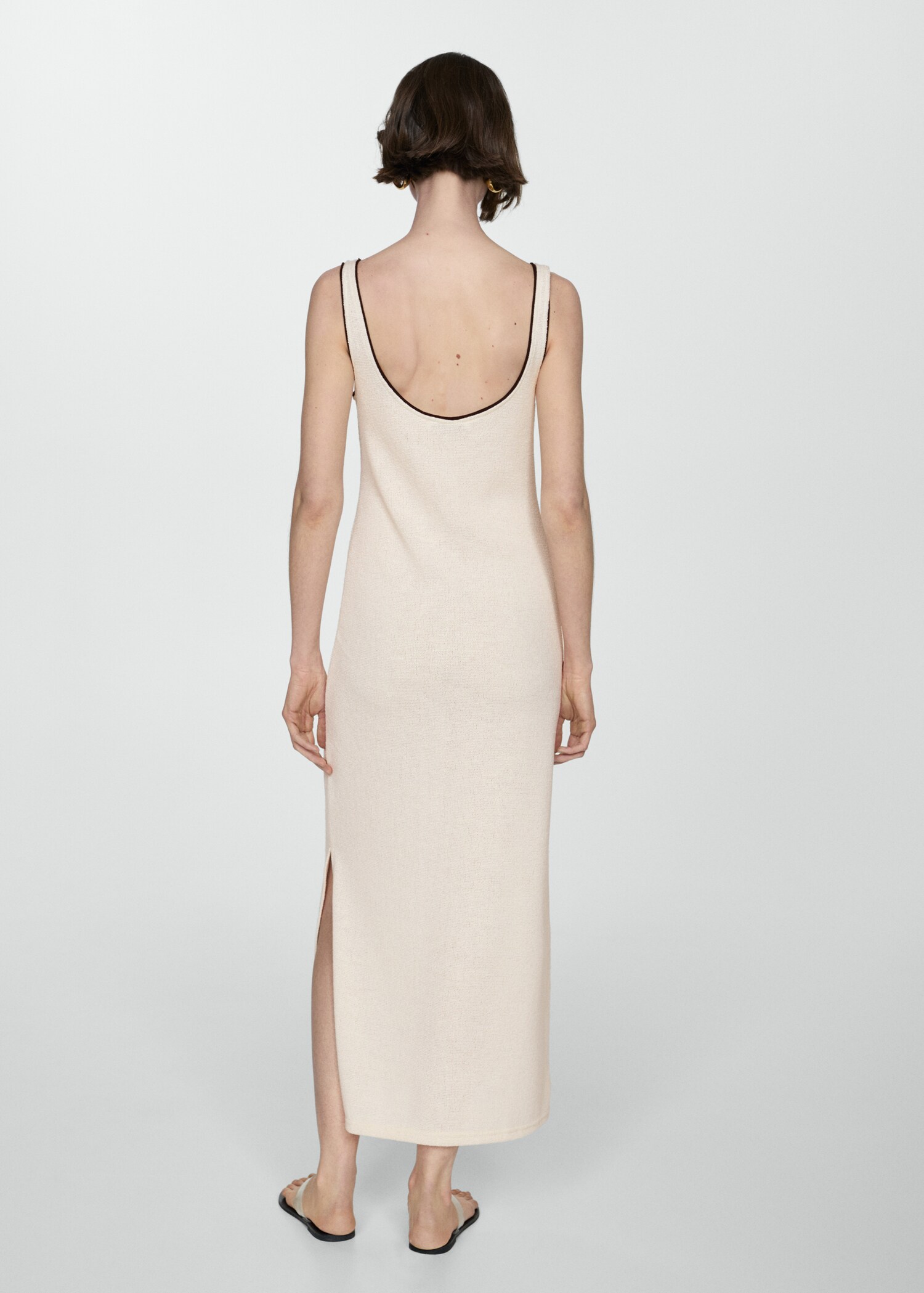 Side slit knit dress - Reverse of the article