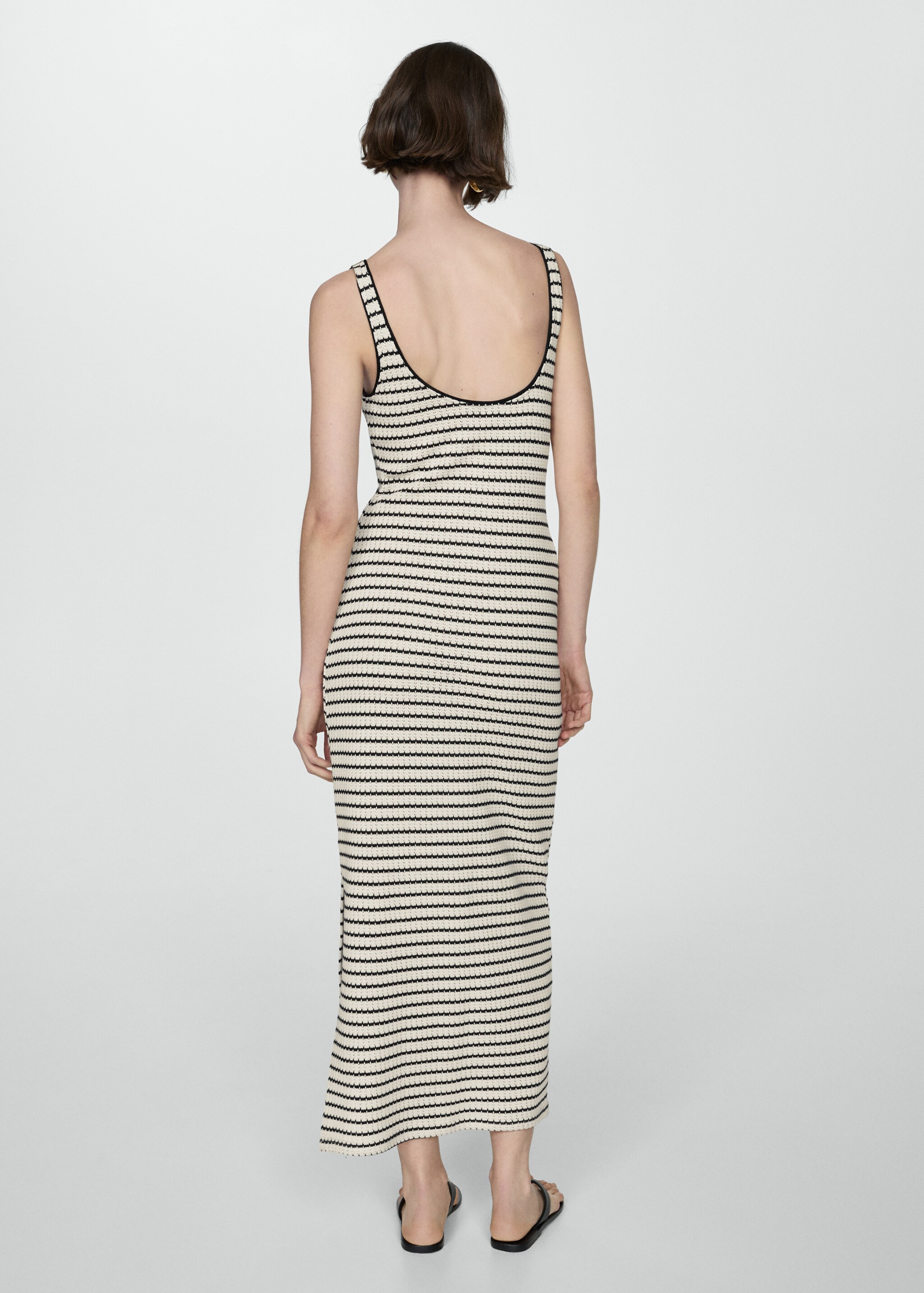 Side slit knit dress - Reverse of the article