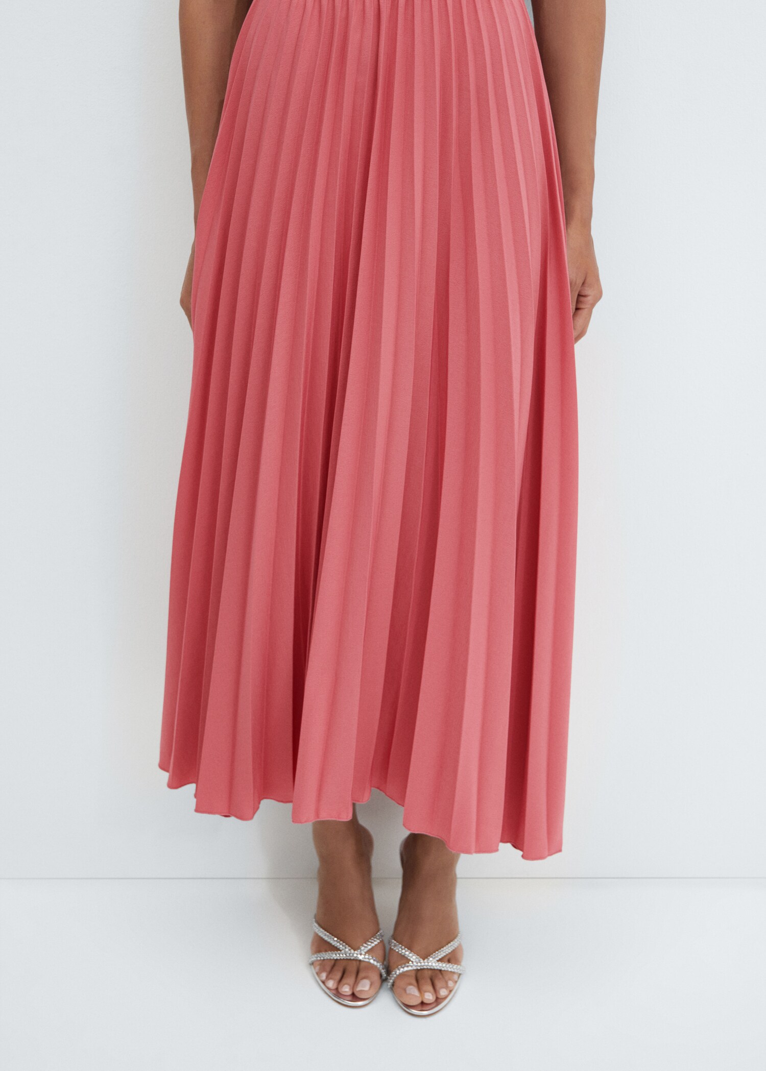 Robe au bas plissé - Détail de l'article 2