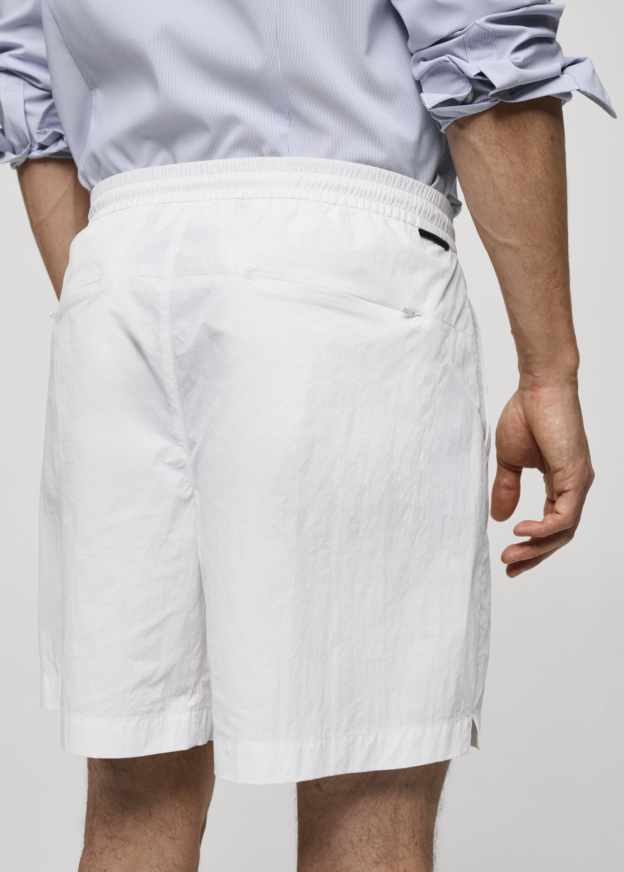 Water repellent drawstring Bermuda shorts - Details of the article 6