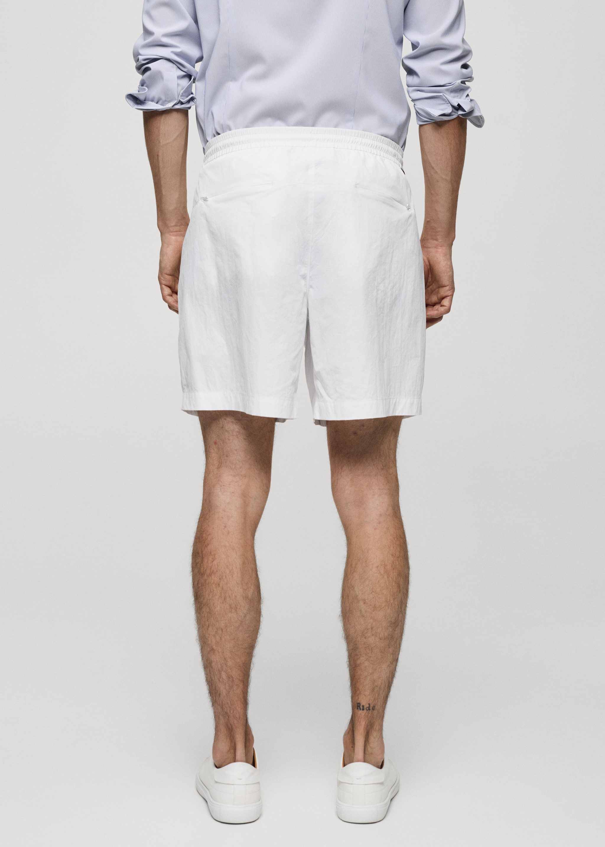 Water repellent drawstring Bermuda shorts - Reverse of the article