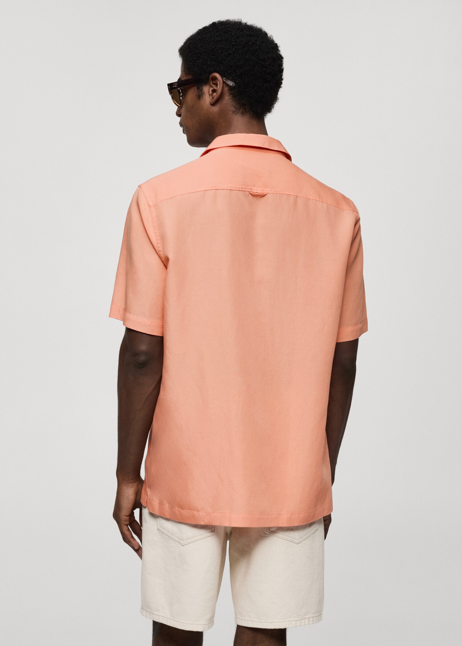 Tencel bowling-collar shirt - Reverse of the article