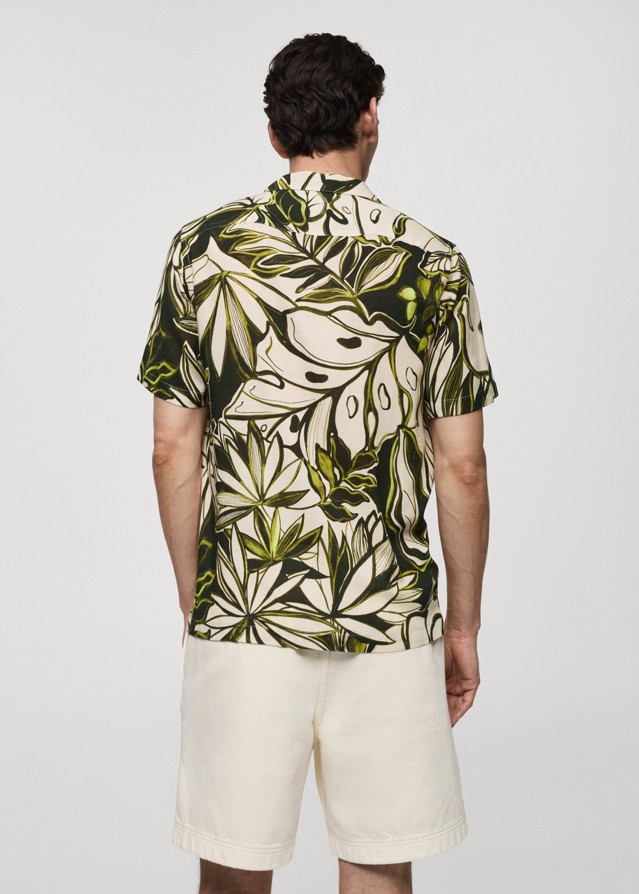 Flowy Hawaiian-print shirt - Reverse of the article
