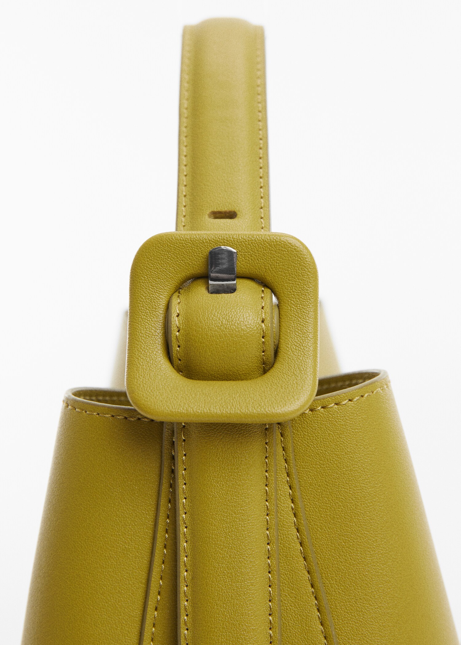 Shopper Bag mit Schnallendetail - Detail des Artikels 2