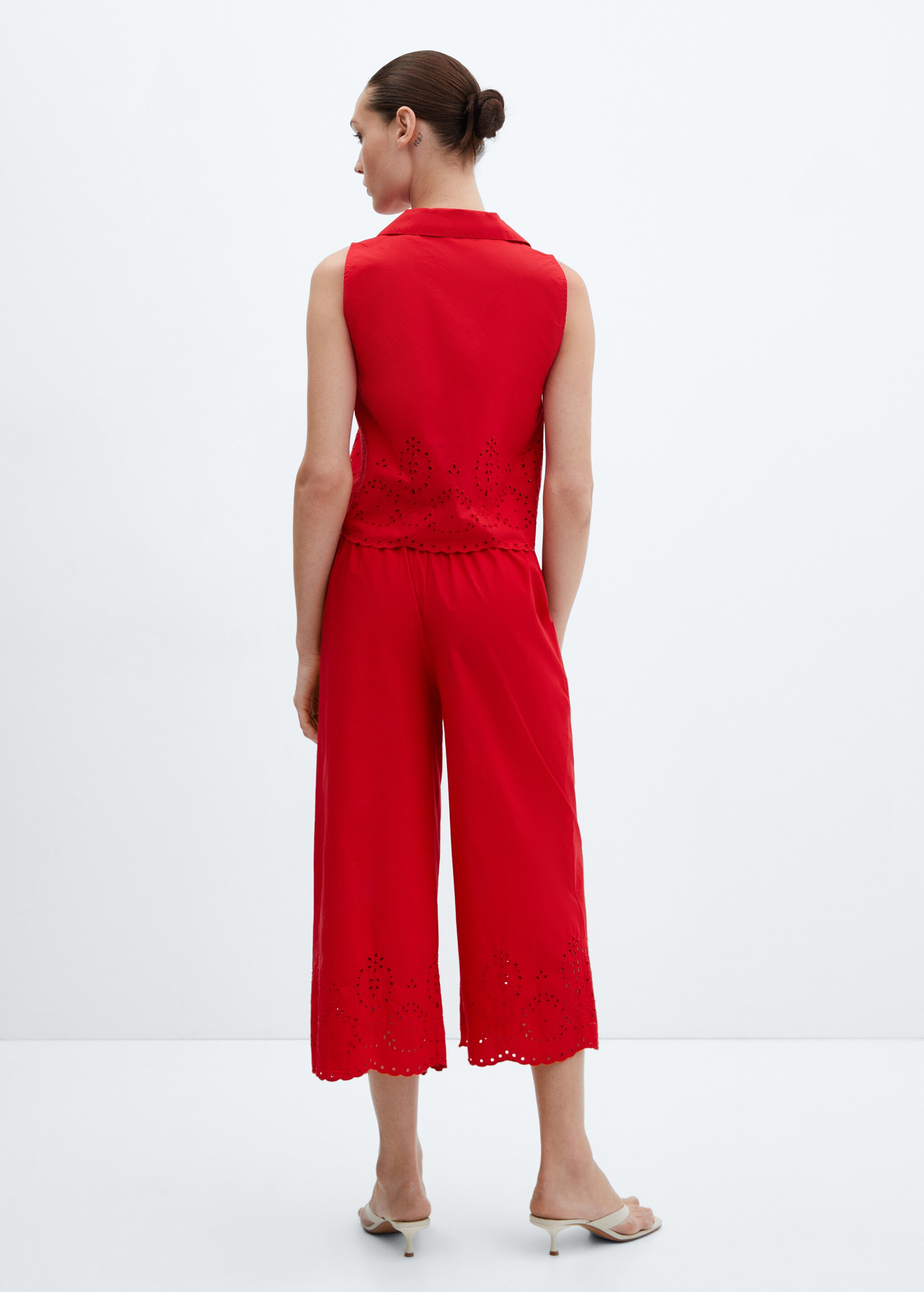 Embroidered culotte pants - Reverse of the article