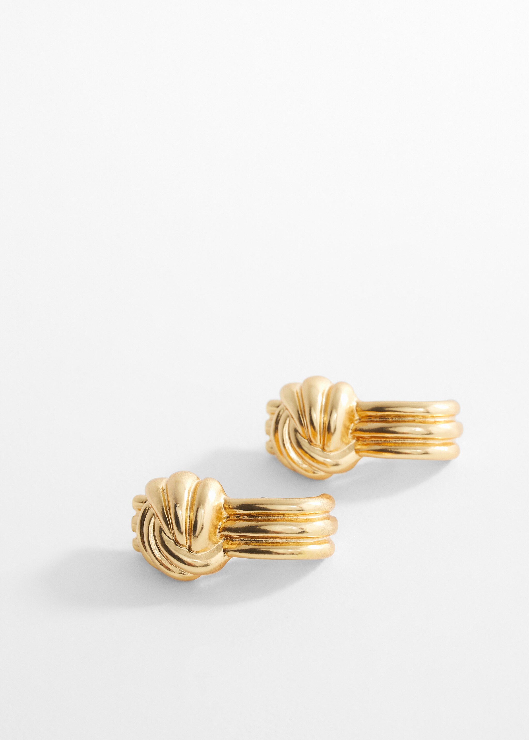 Intertwined design earrings - Details of the article 1