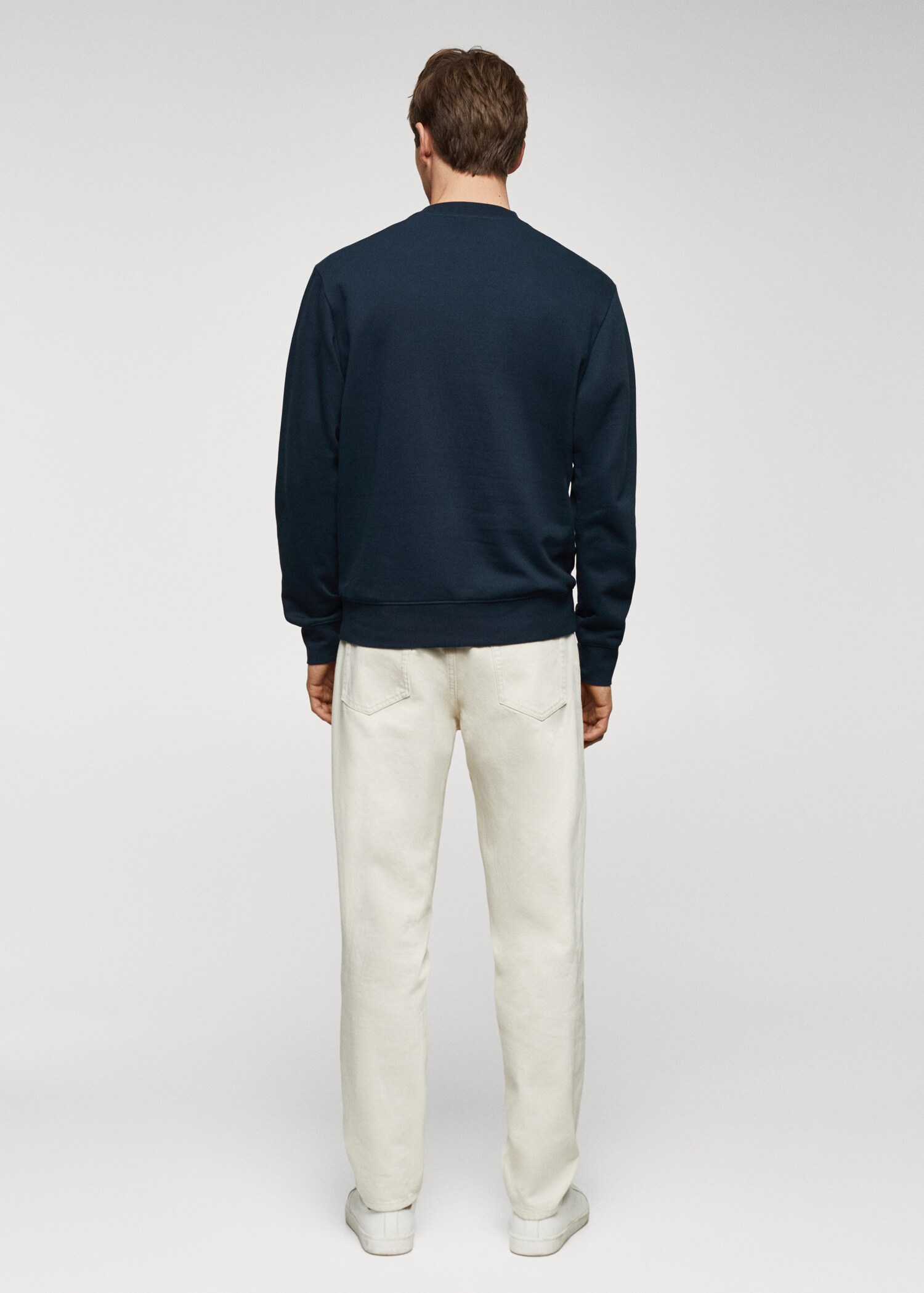 Sweatshirt aus 100 % Baumwolle mit Stickdetail - Rückseite des Artikels