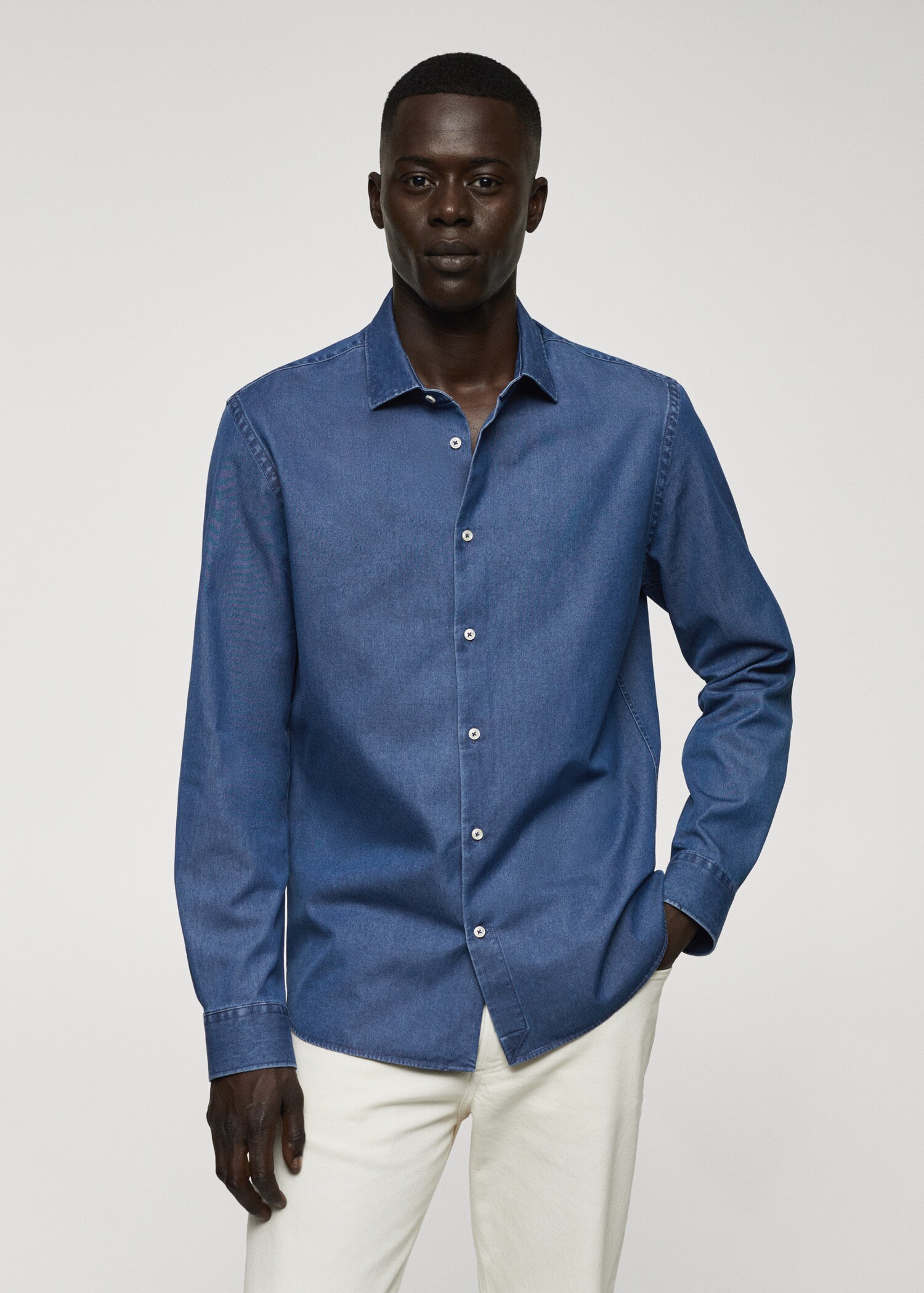 Regular-fit cotton chambray shirt - Середній план