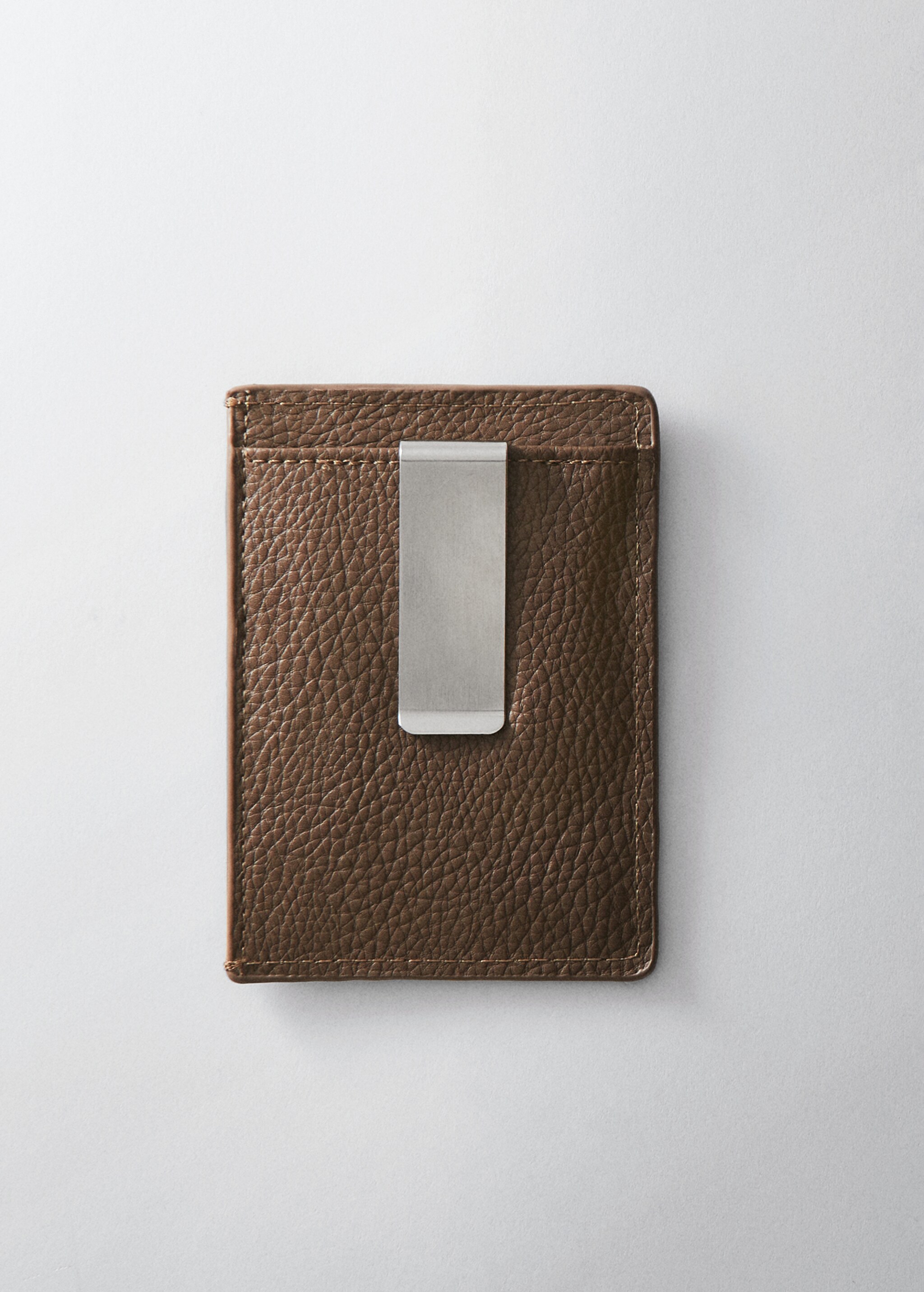 Anti-contactless peaked card holder - Details of the article 9
