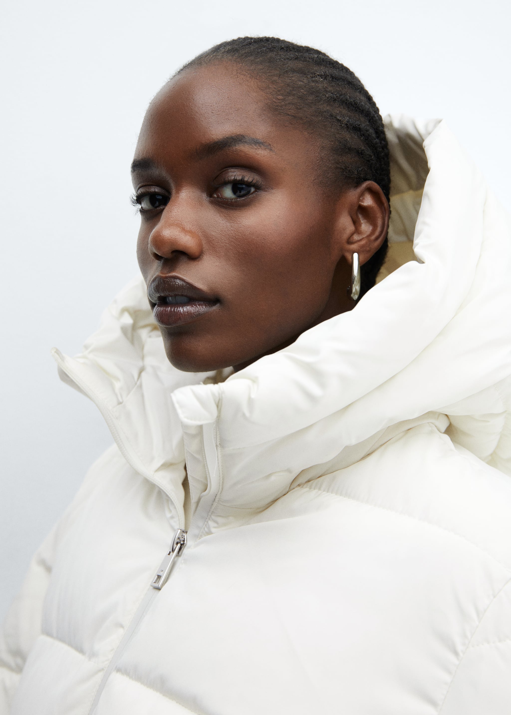 Hood quilted coat - Details of the article 4