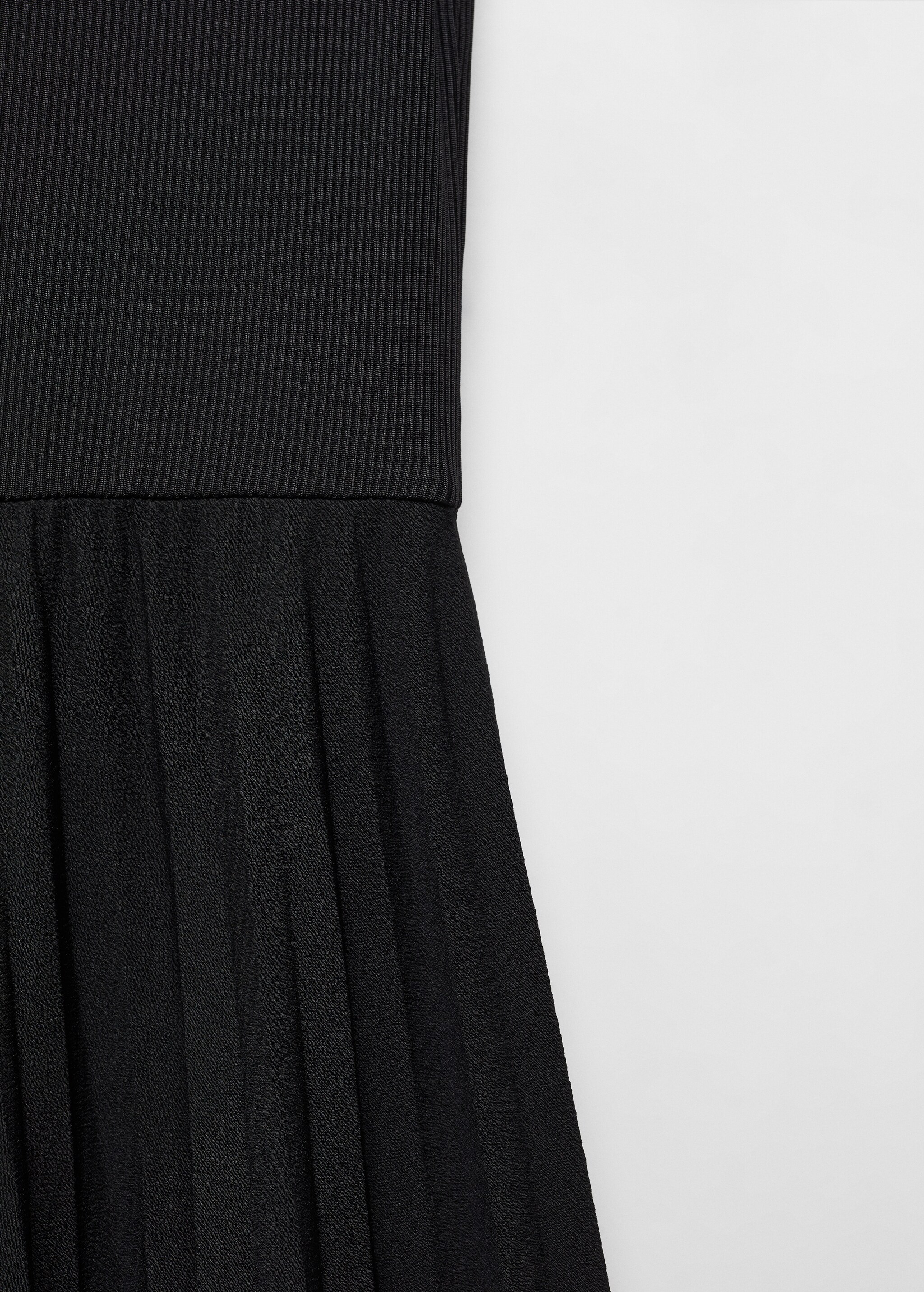 Pleated hem dress - Details of the article 8