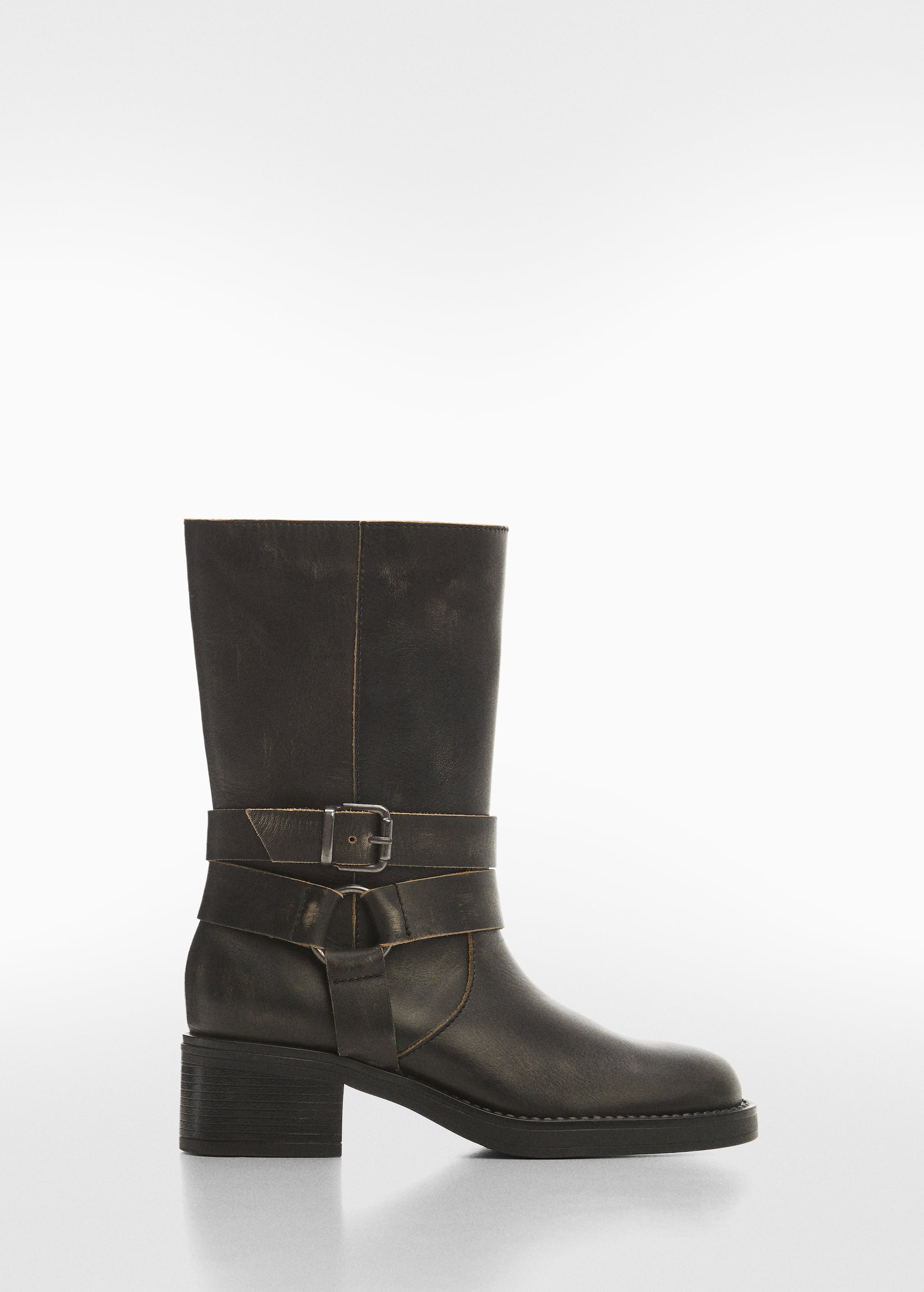 Buckles leather boots - Article without model