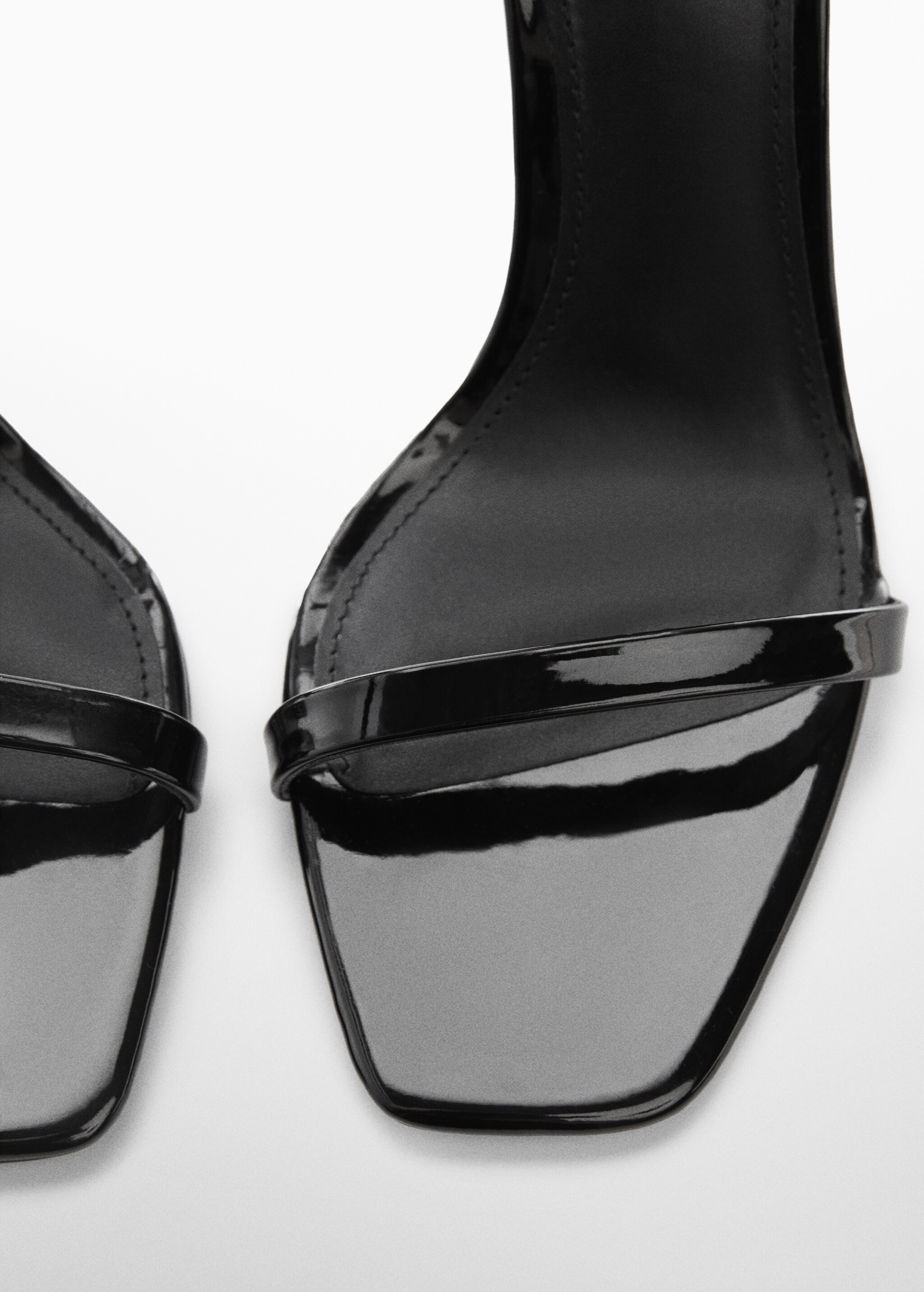 Patent leather effect heeled sandal - Details of the article 2