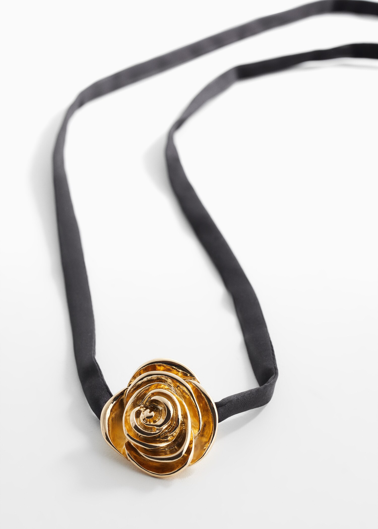 Flower choker necklace - Medium plane
