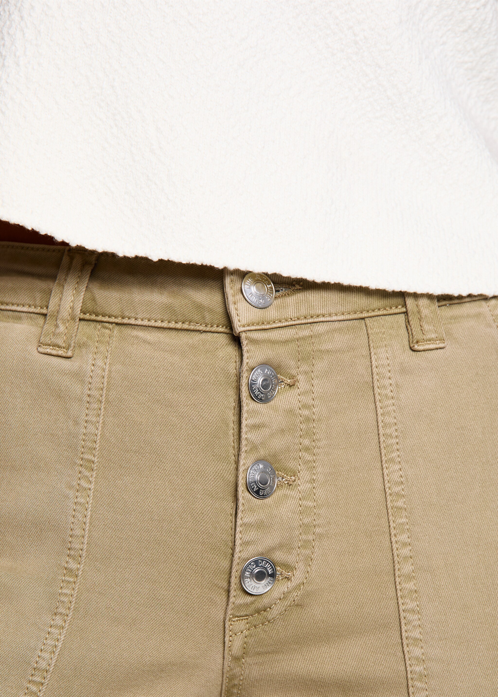 Buttons straight jeans - Details of the article 2