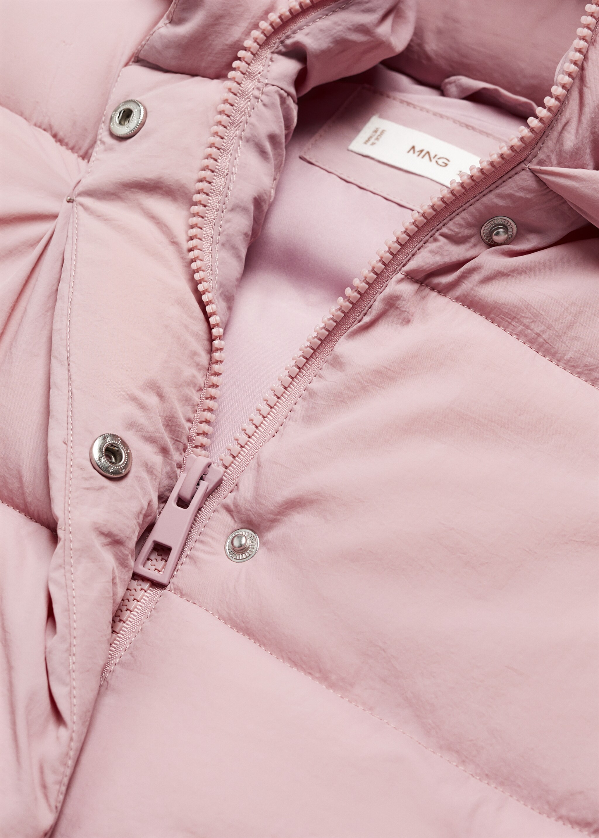 Quilted gilet with hood - Details of the article 8