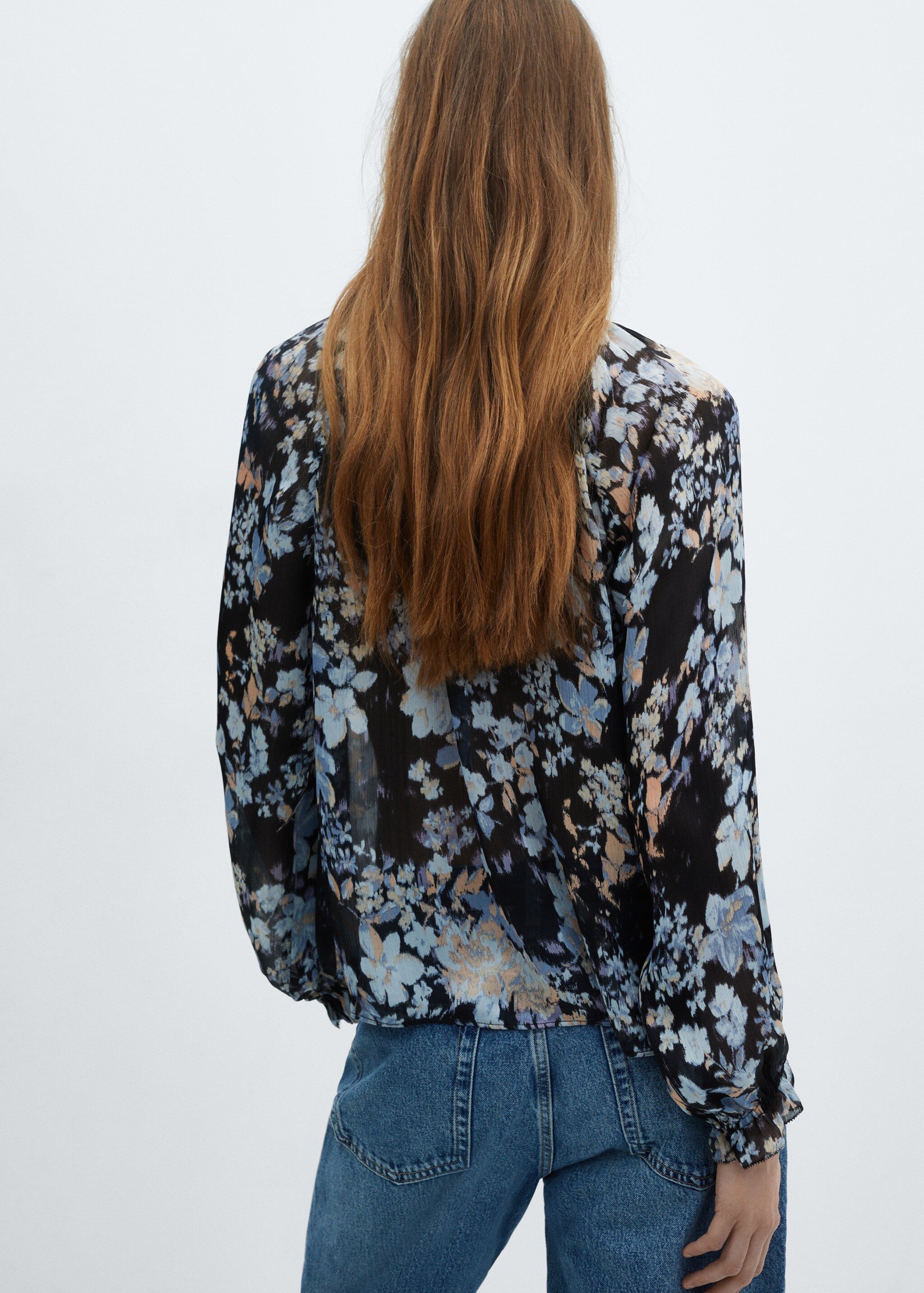 Floral-print flowy blouse - Reverse of the article