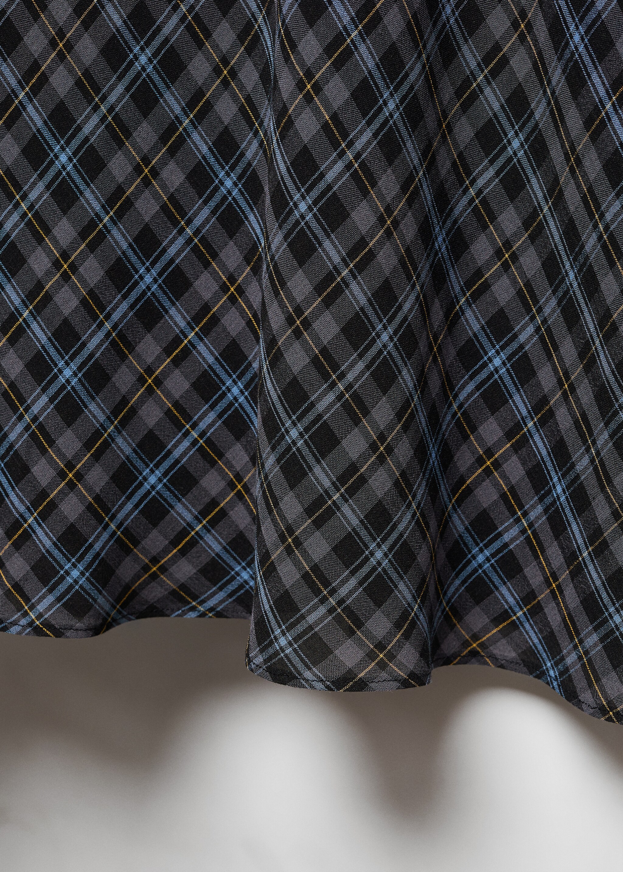 Checked long skirt - Details of the article 8